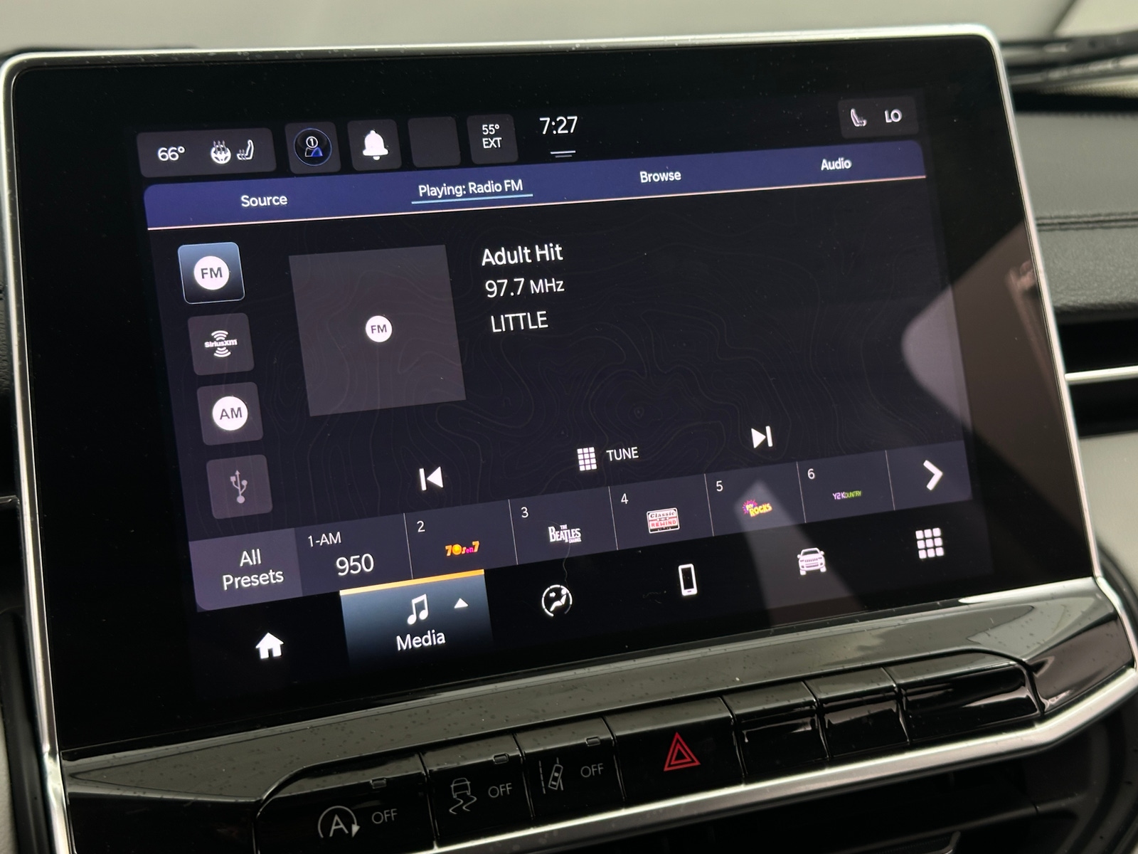 Thumbnail: 2022 Jeep Compass - 3