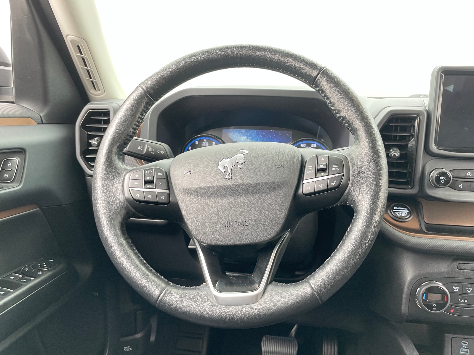 Thumbnail: 2021 Ford Bronco Sport - 4