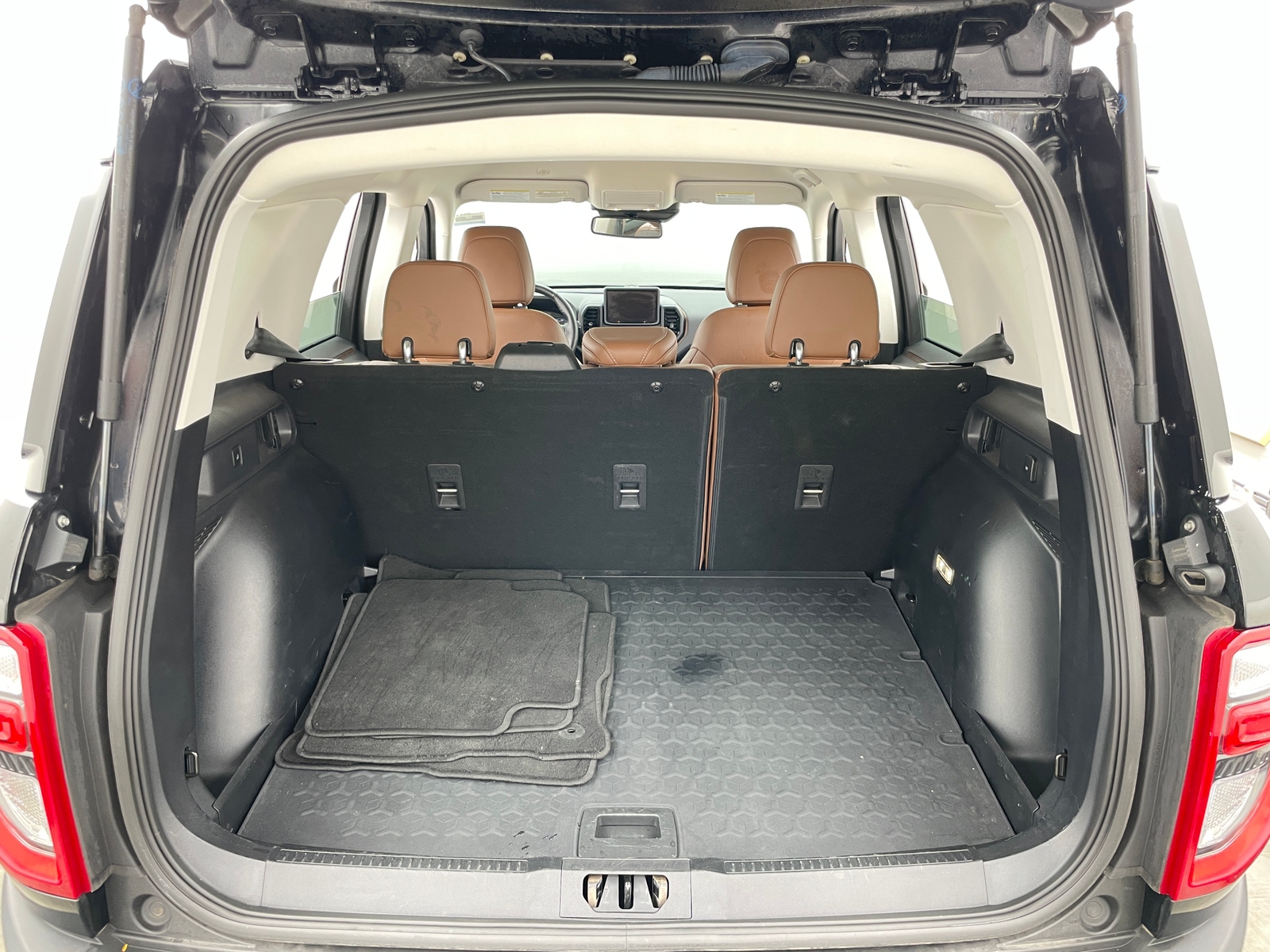 Thumbnail: 2021 Ford Bronco Sport - 6