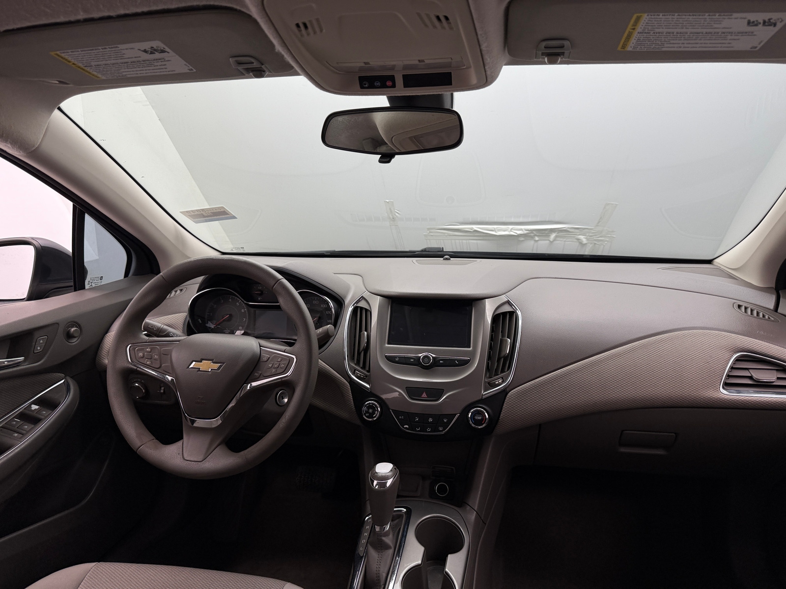 Thumbnail: 2017 Chevrolet Cruze - 3