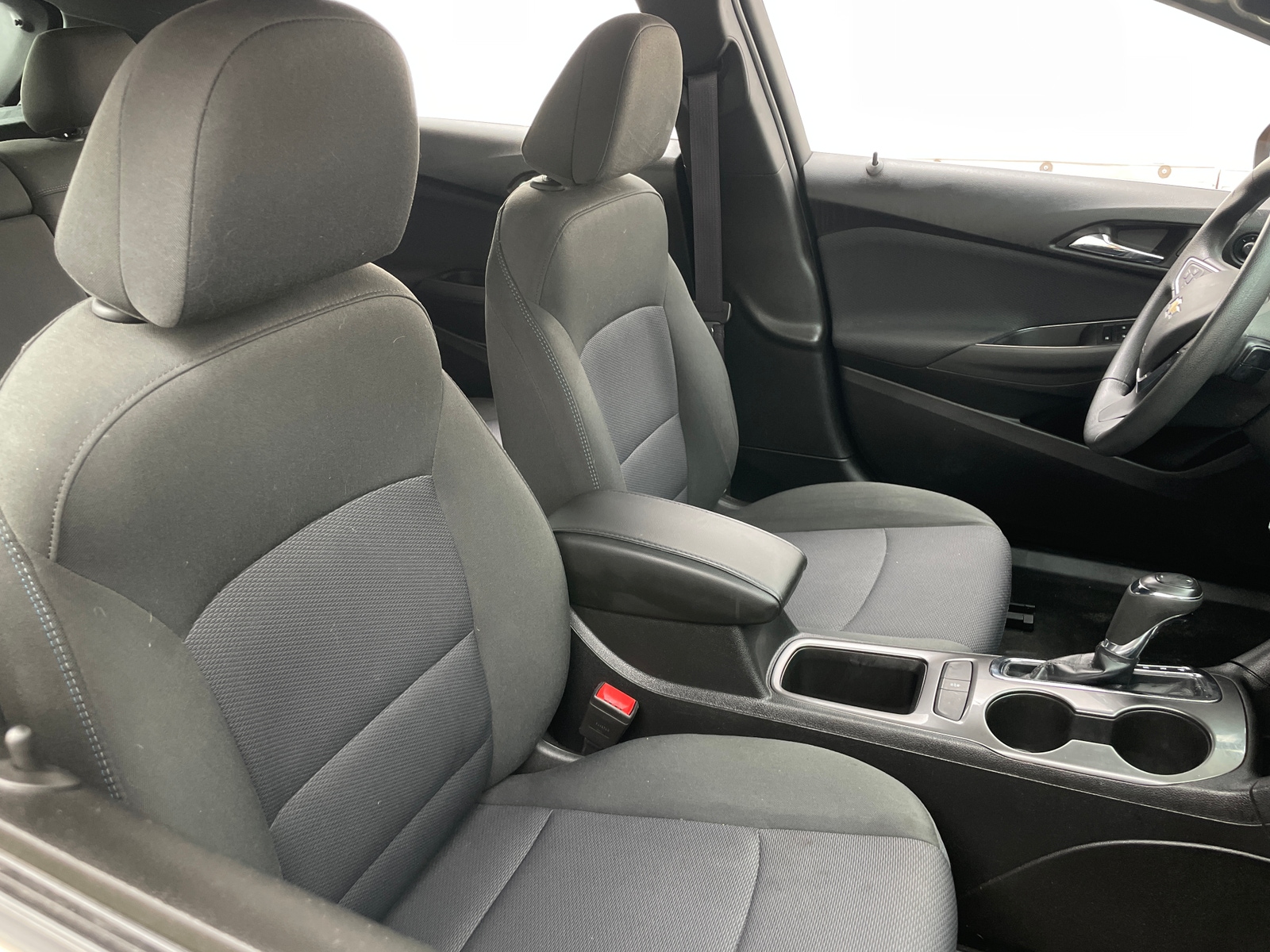 Thumbnail: 2017 Chevrolet Cruze - 2