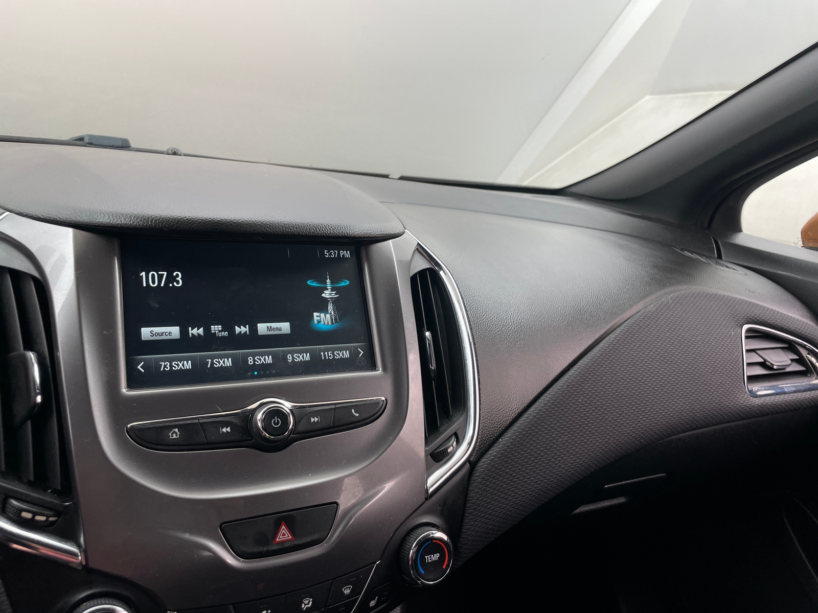 Thumbnail: 2017 Chevrolet Cruze - 4