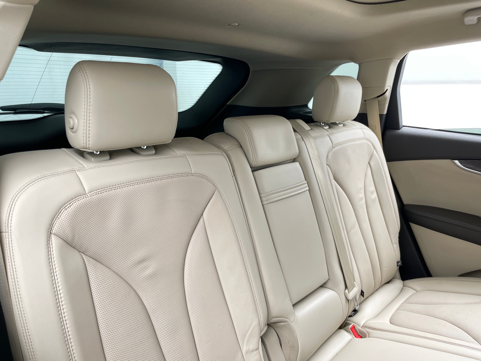 Thumbnail: 2019 Lincoln Nautilus - 5
