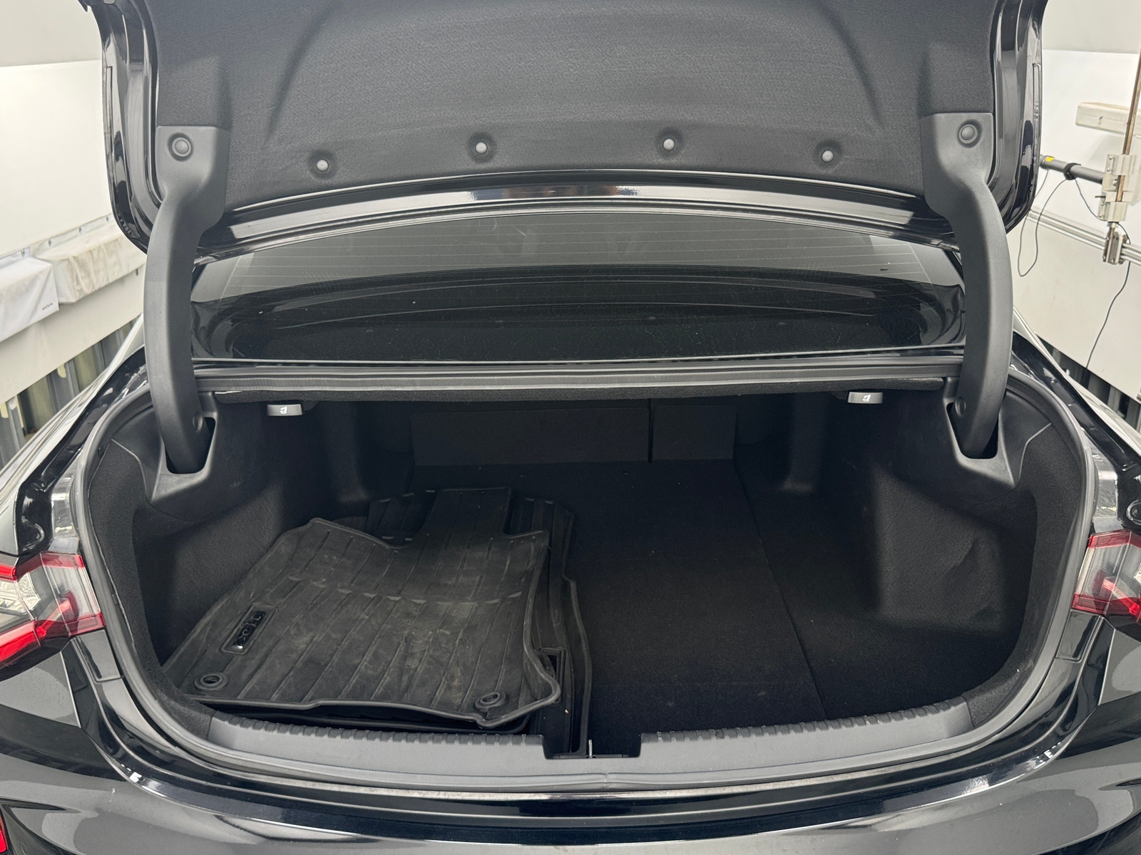 Thumbnail: 2022 Acura TLX - 6