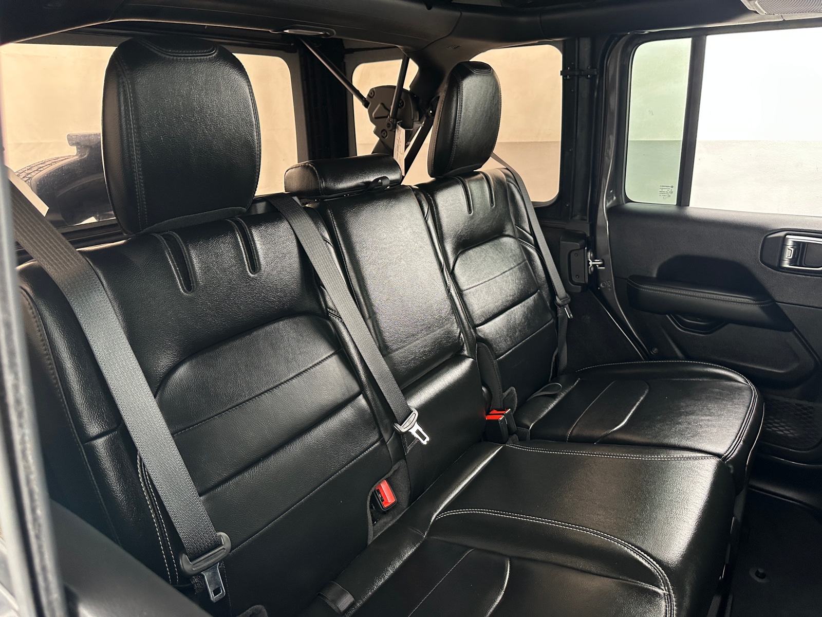 Thumbnail: 2022 Jeep Wrangler - 5