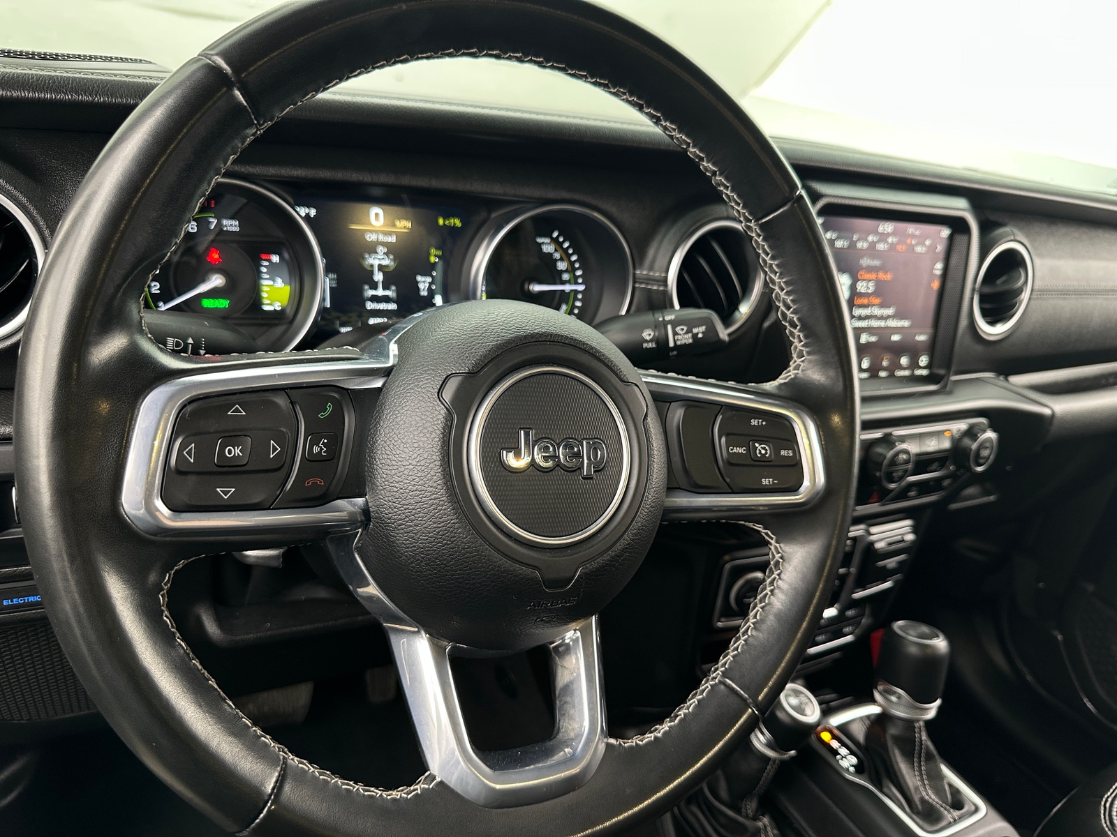 Thumbnail: 2022 Jeep Wrangler - 4