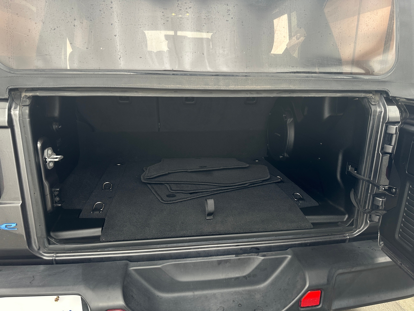 Thumbnail: 2022 Jeep Wrangler - 6