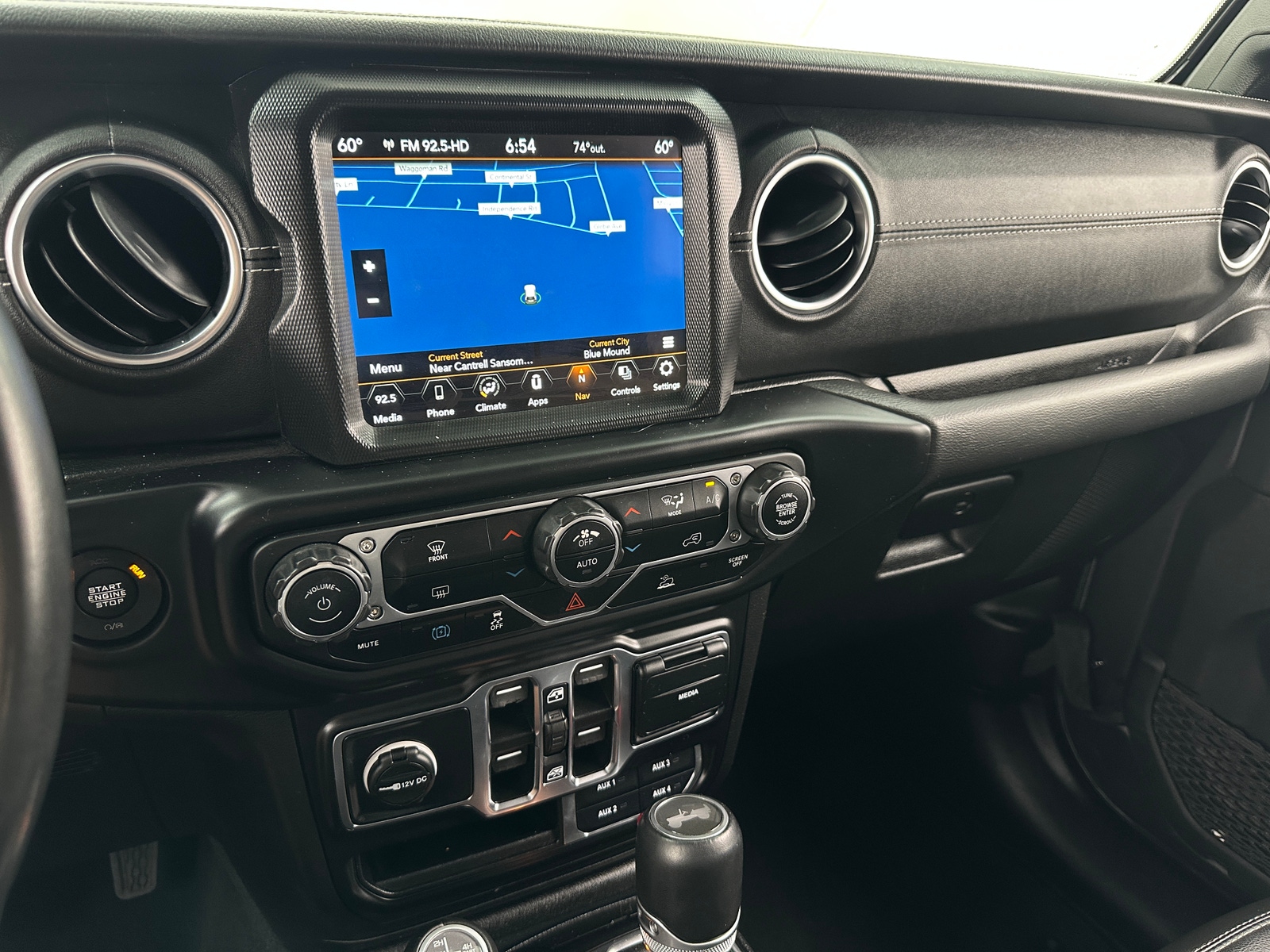 Thumbnail: 2022 Jeep Wrangler - 3