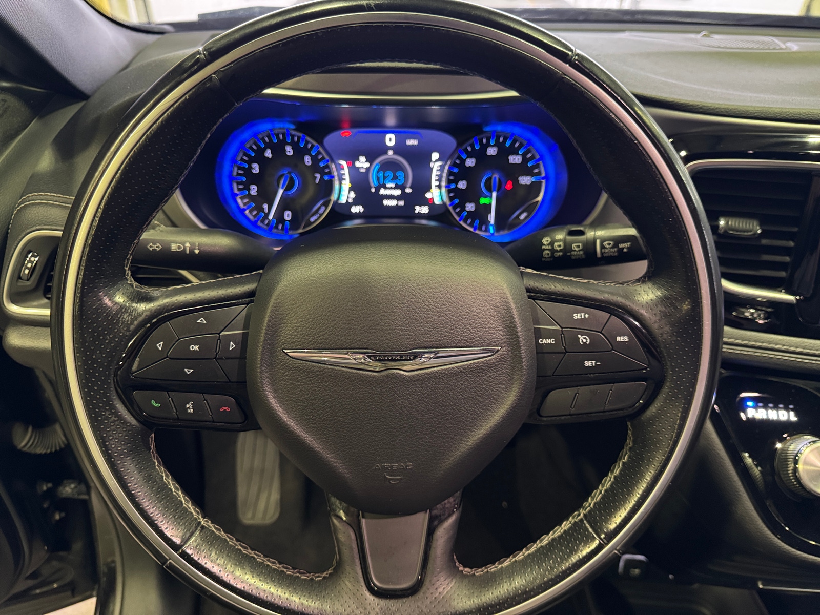 Thumbnail: 2018 Chrysler Pacifica - 4