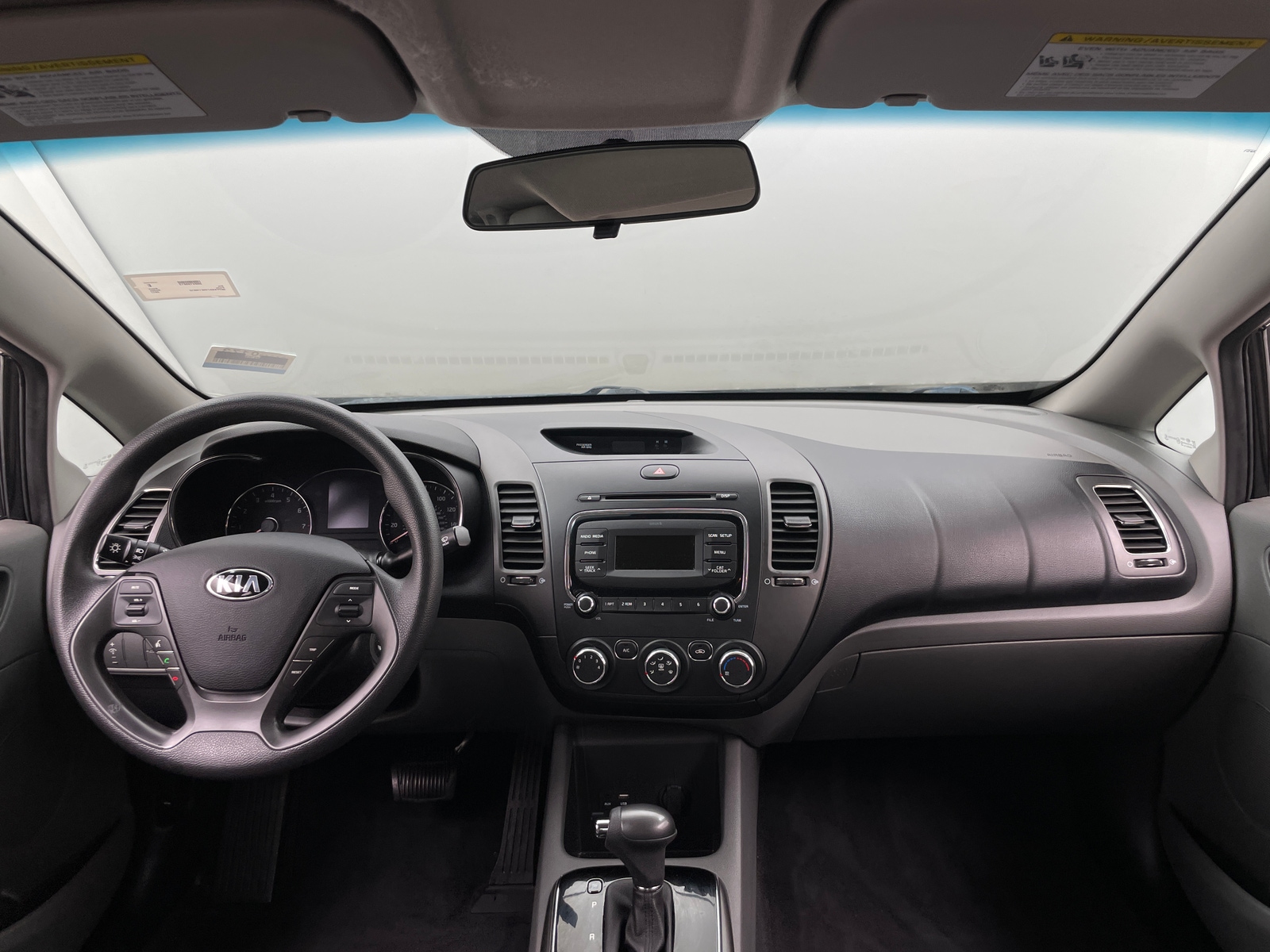 Thumbnail: 2017 Kia Forte - 3