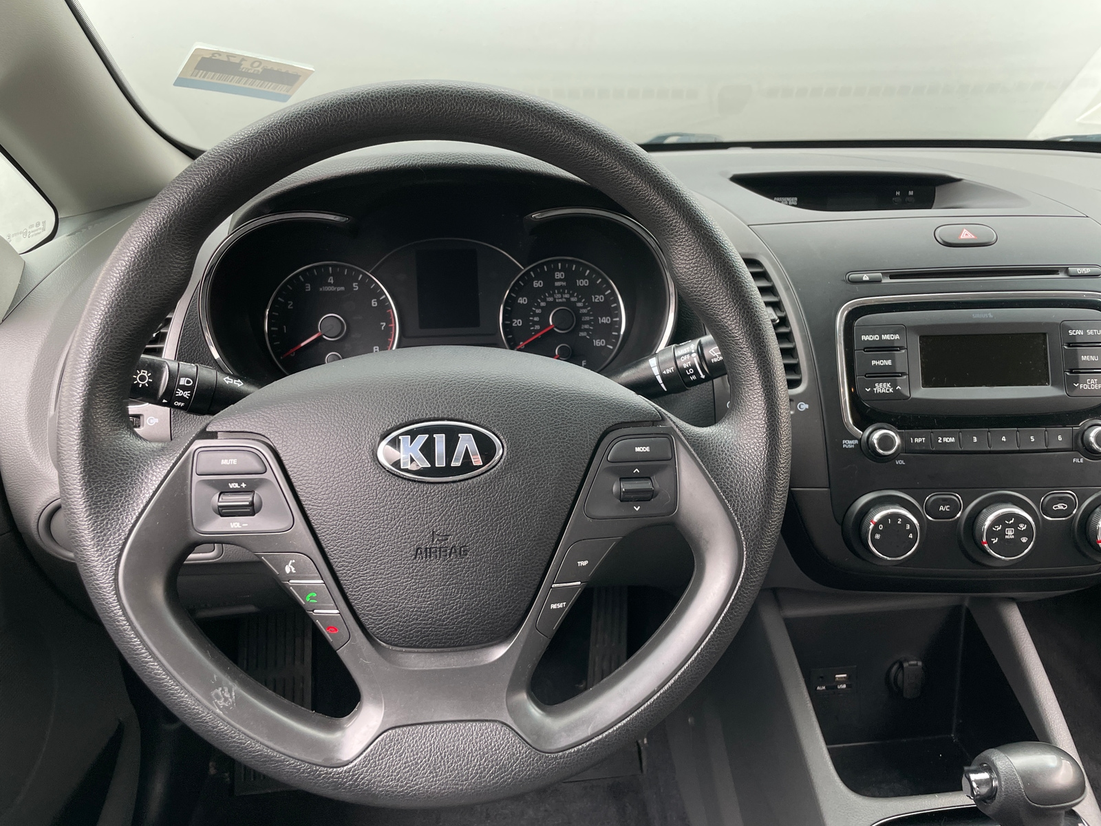 Thumbnail: 2017 Kia Forte - 5