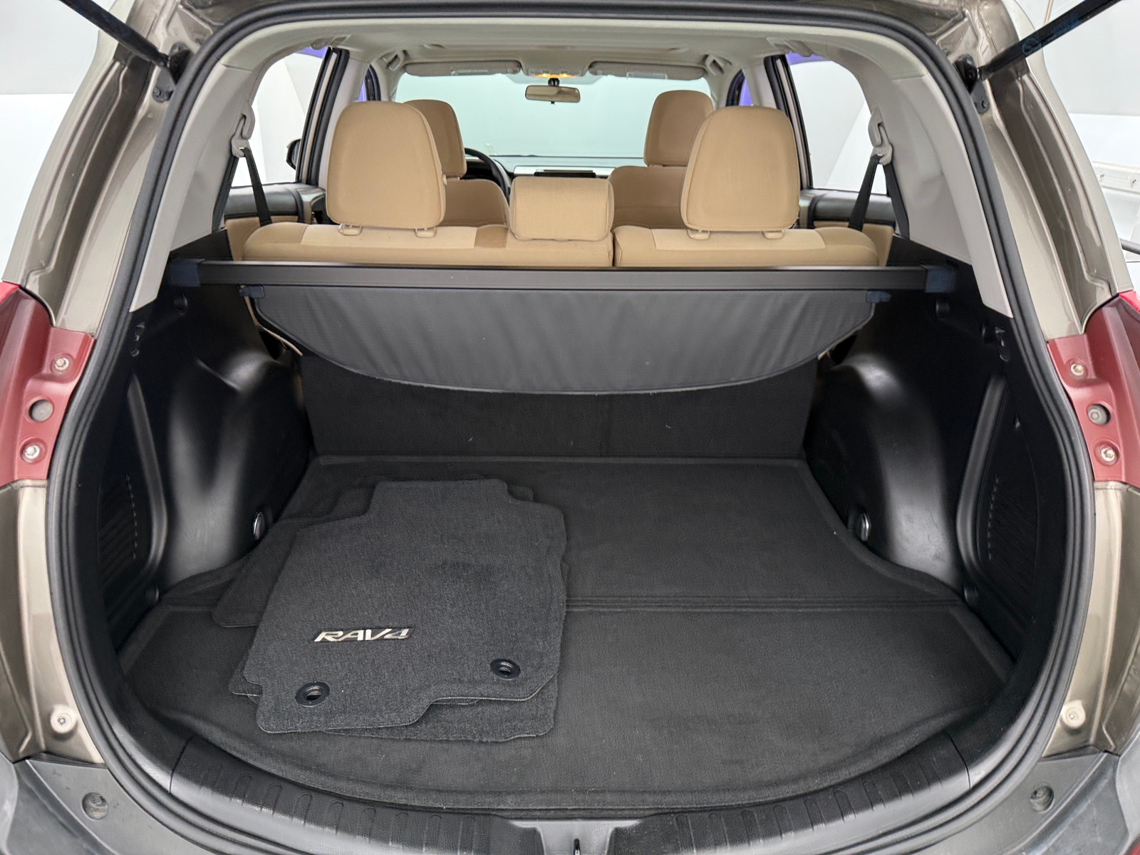 Thumbnail: 2014 Toyota RAV4 - 7