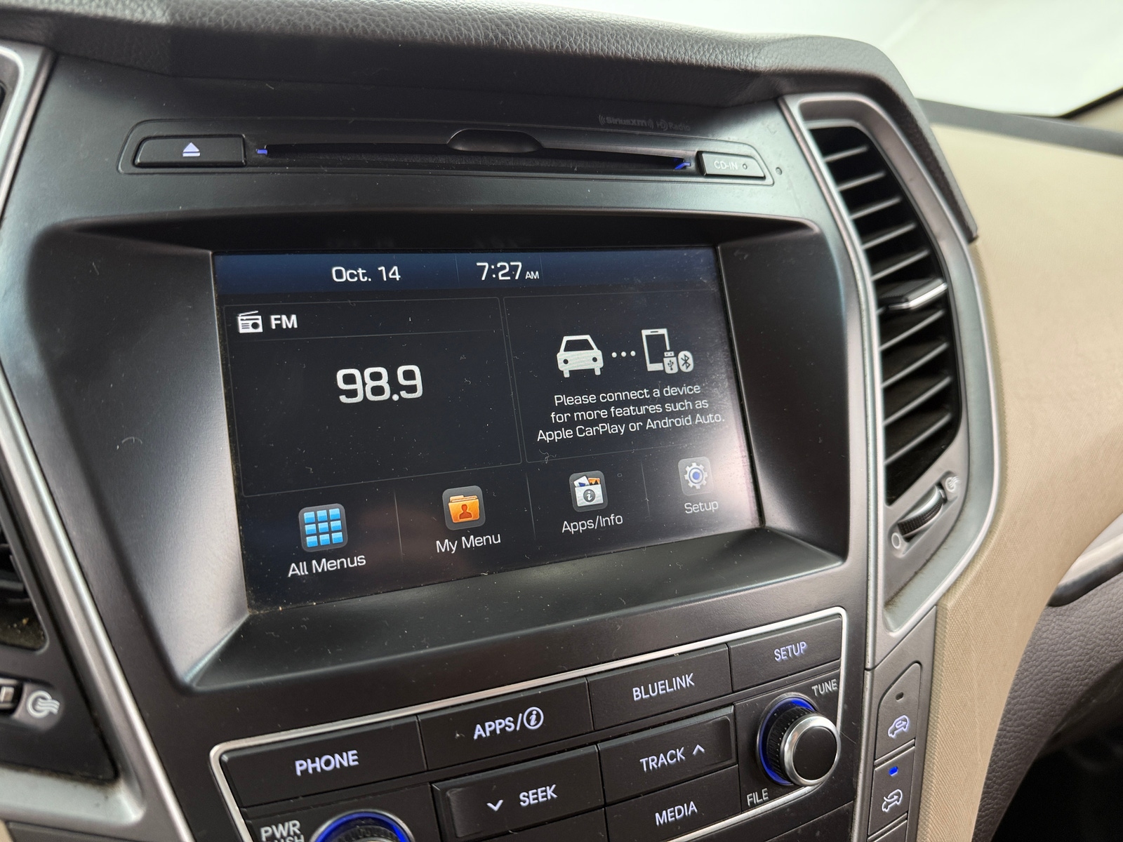 Thumbnail: 2017 Hyundai Santa Fe - 4