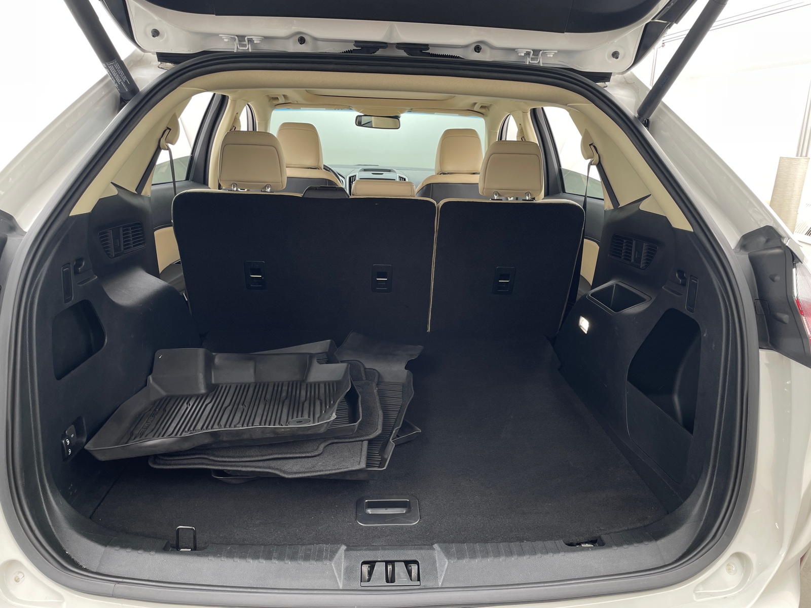 Thumbnail: 2020 Ford Edge - 6