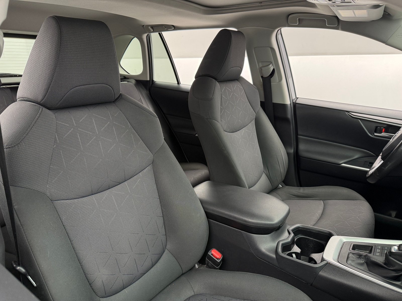 Thumbnail: 2020 Toyota RAV4 - 2