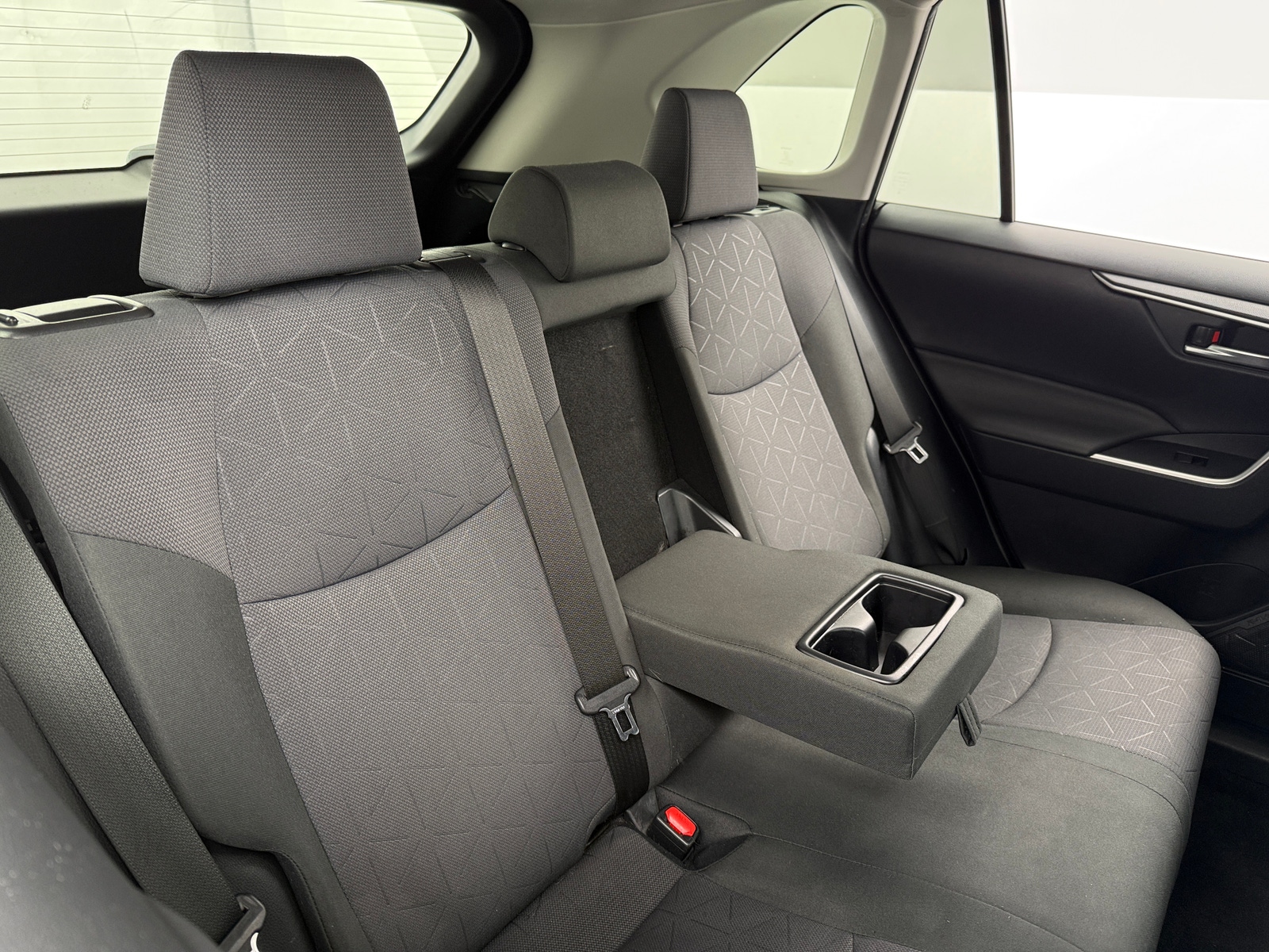 Thumbnail: 2020 Toyota RAV4 - 6