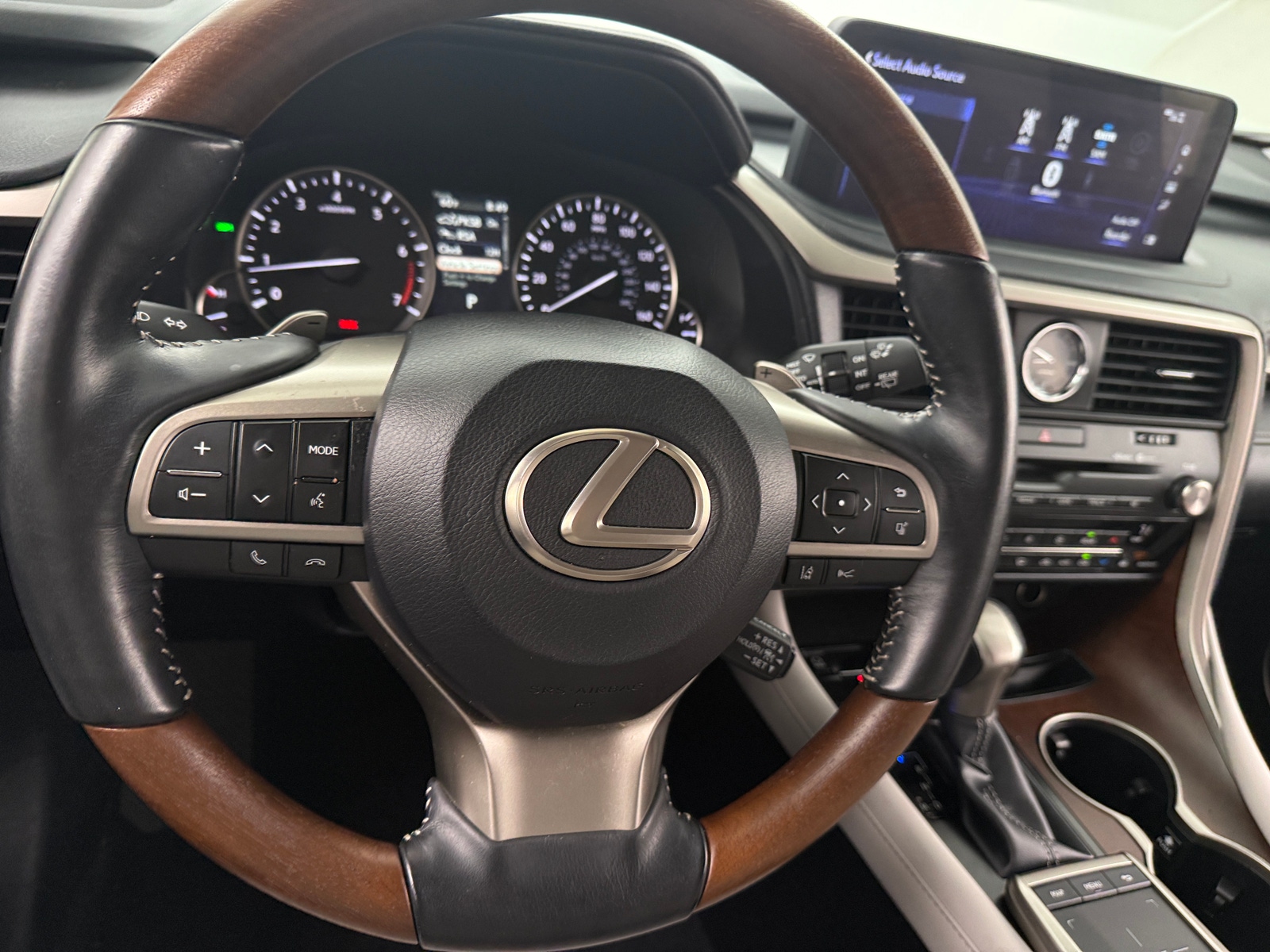 Thumbnail: 2020 Lexus RX - 4
