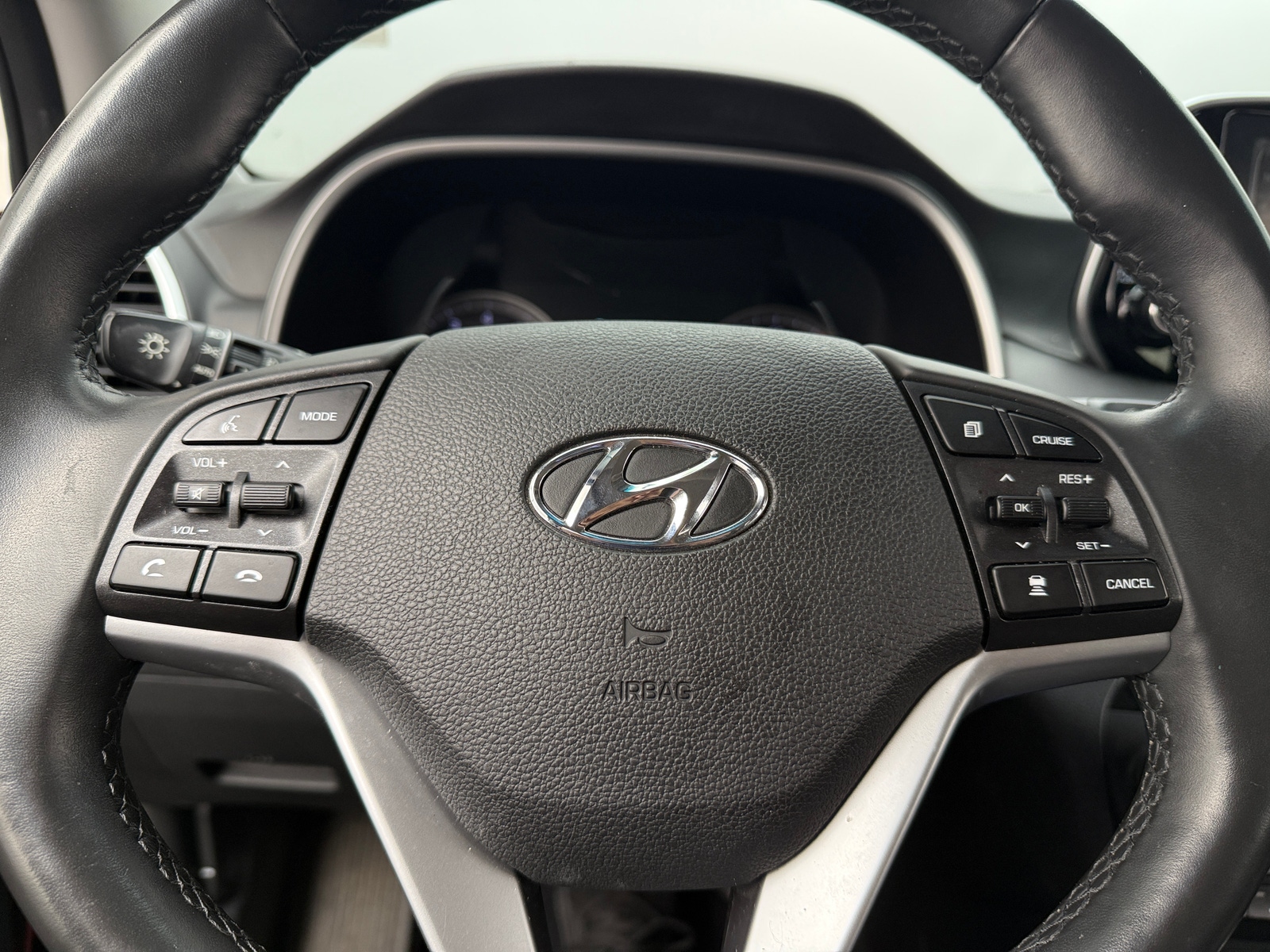 Thumbnail: 2020 Hyundai Tucson - 4