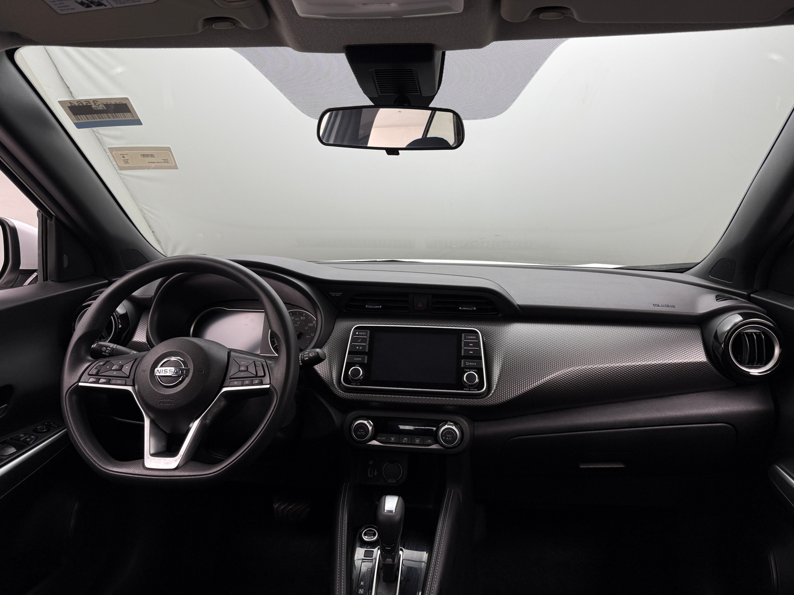 Thumbnail: 2020 Nissan Kicks - 3