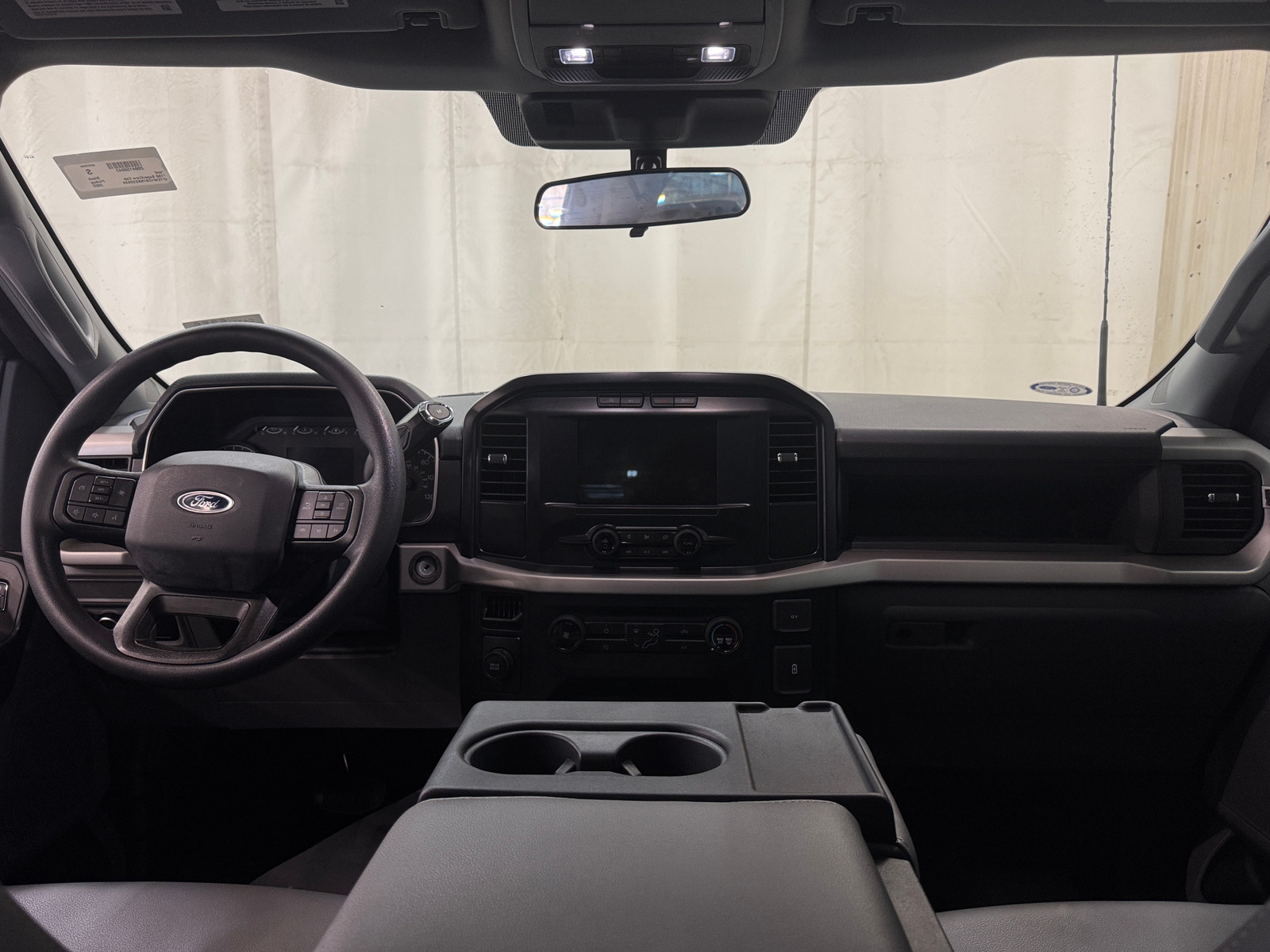 Thumbnail: 2022 Ford Econoline - 3