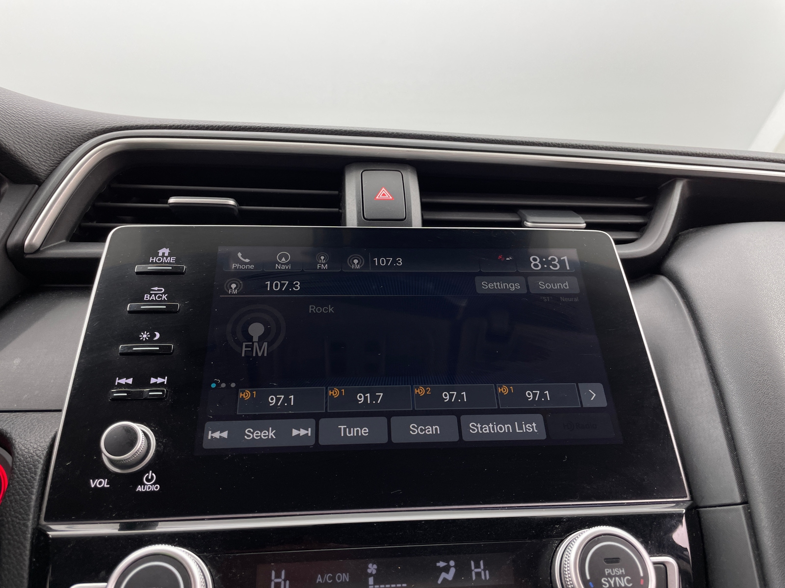 Thumbnail: 2020 Honda Insight - 3