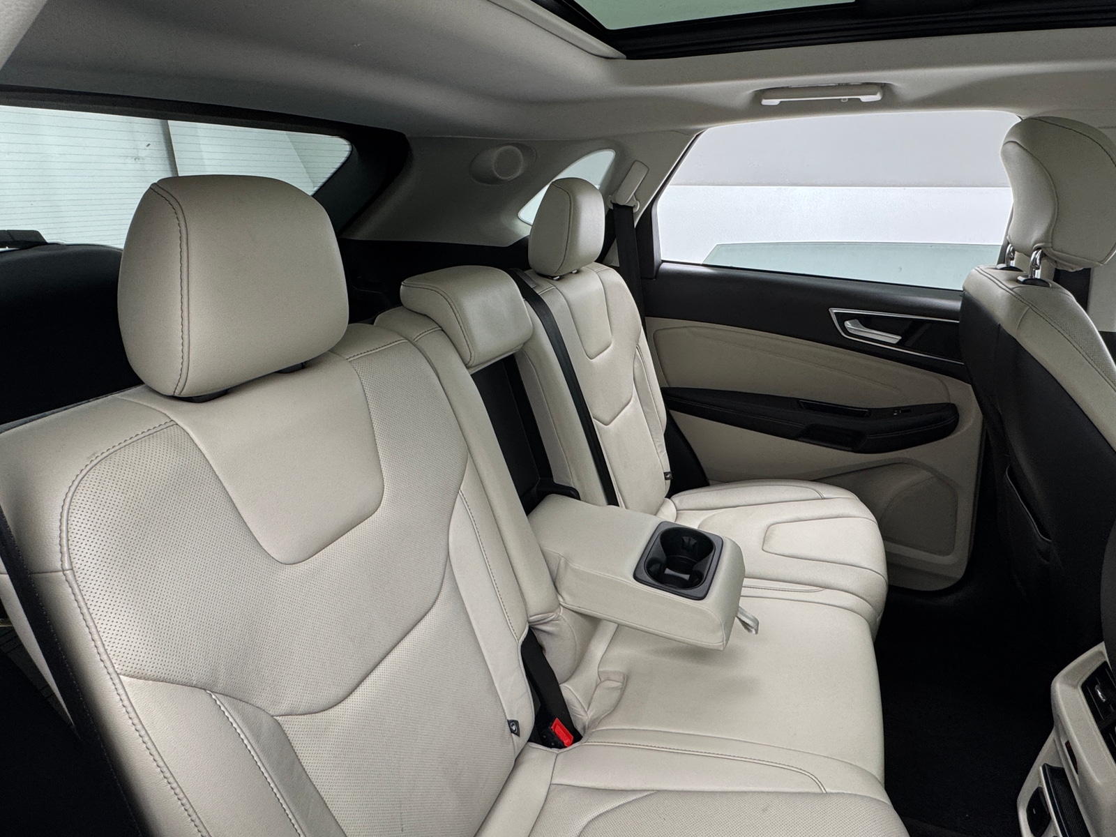 Thumbnail: 2016 Ford Edge - 5