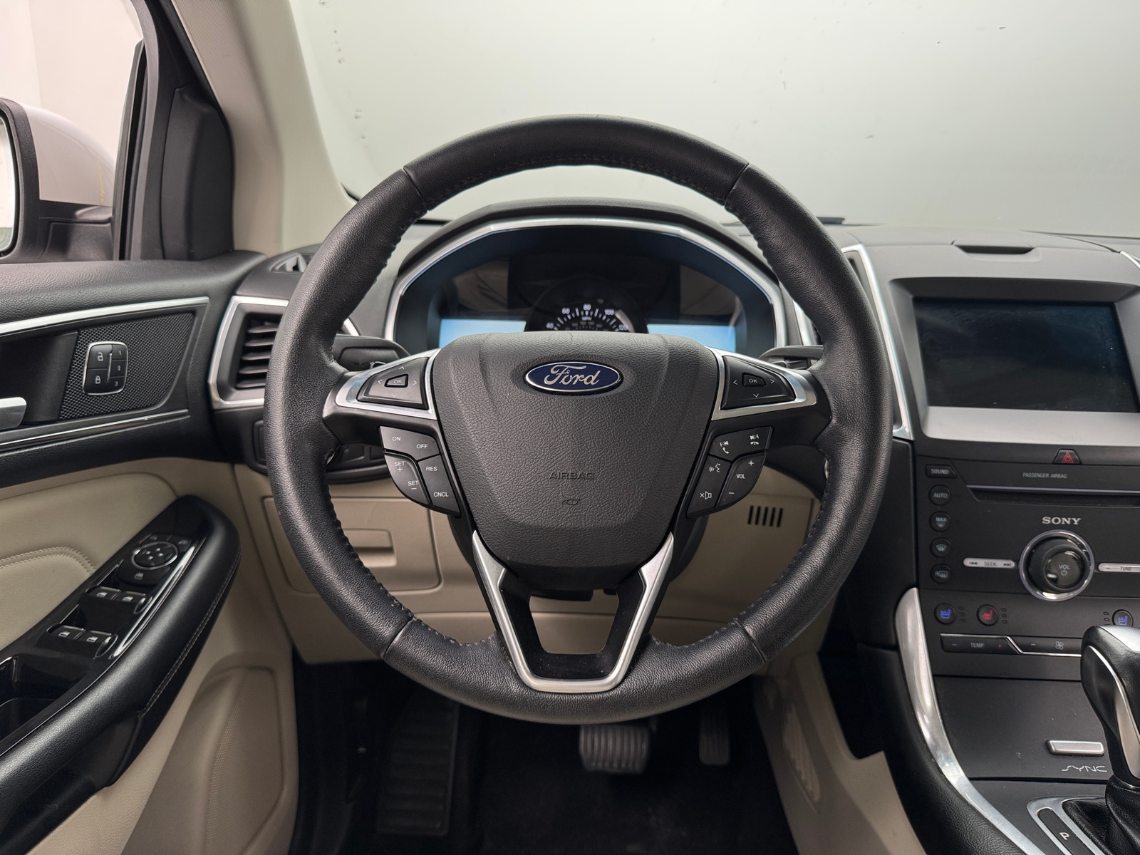 Thumbnail: 2016 Ford Edge - 4