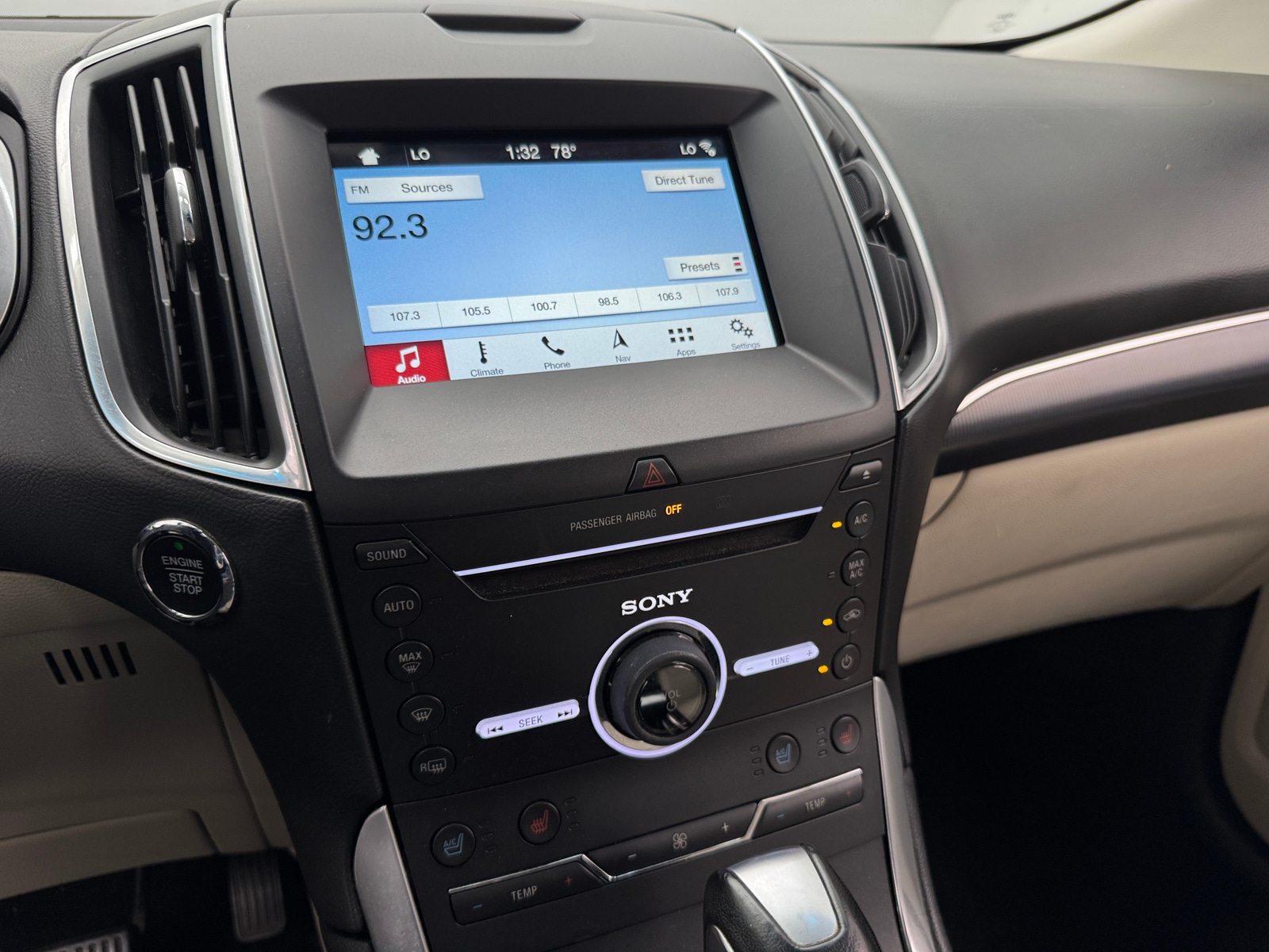 Thumbnail: 2016 Ford Edge - 3