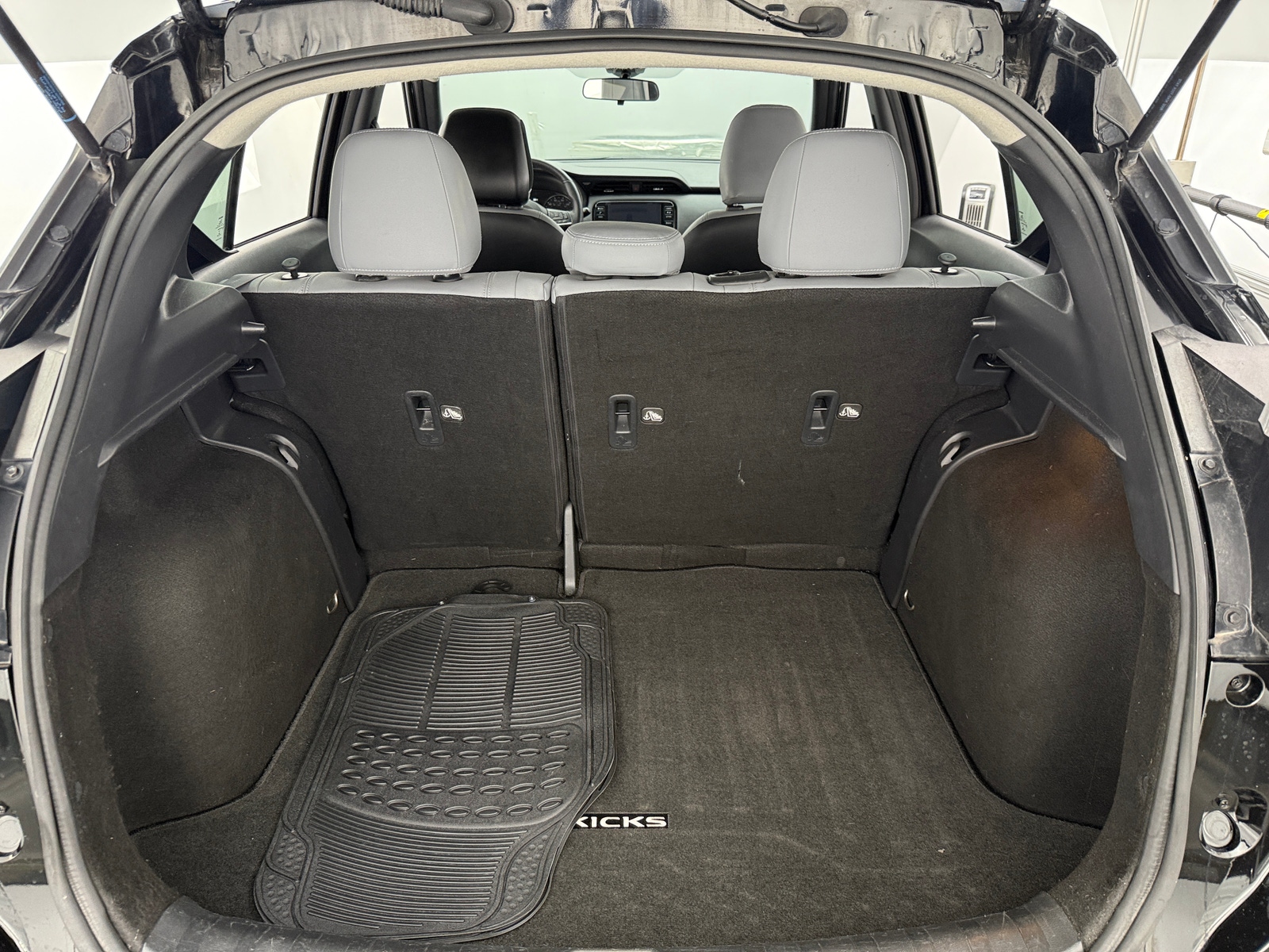 Thumbnail: 2021 Nissan Kicks - 7