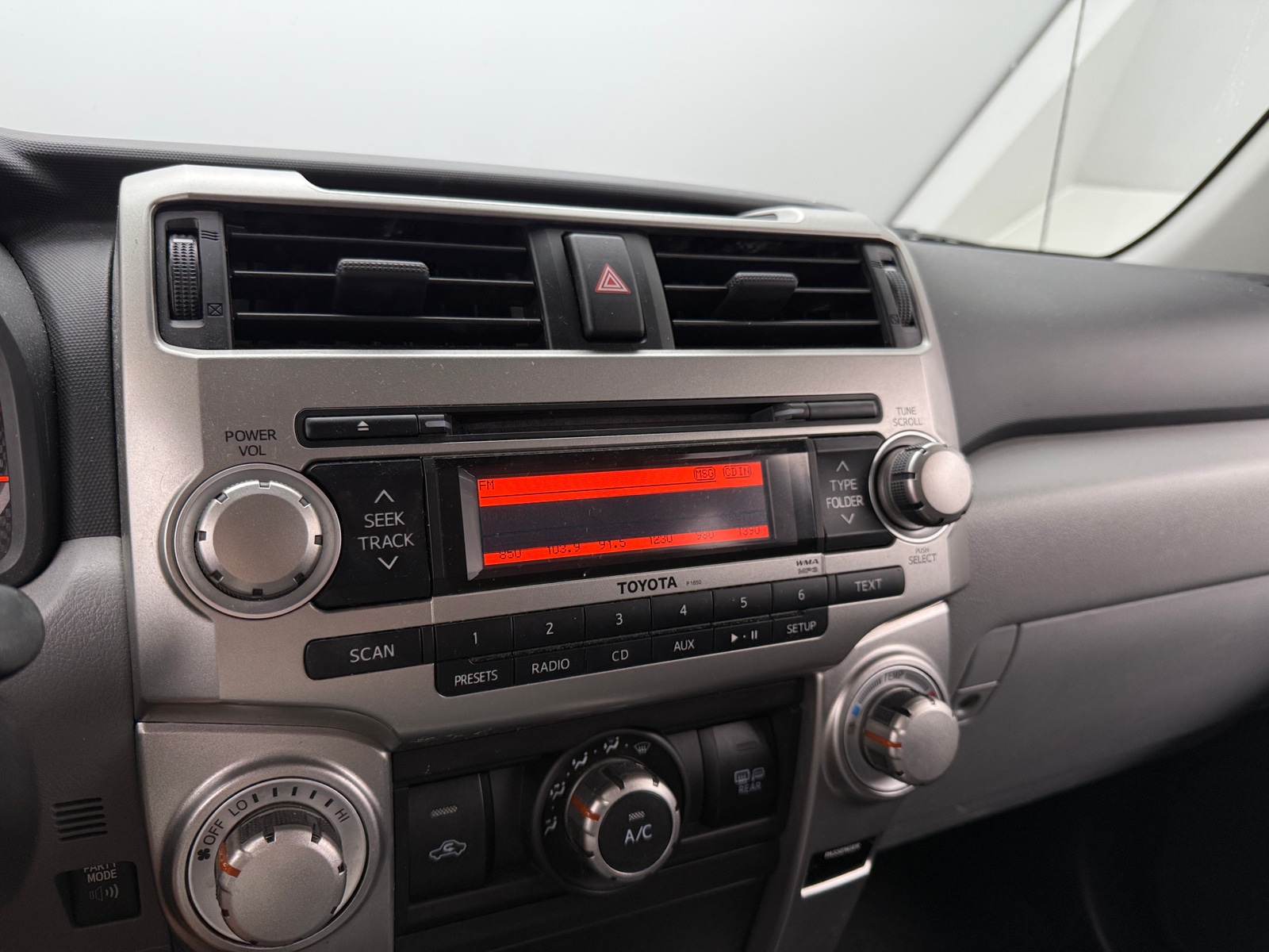 Thumbnail: 2013 Toyota 4Runner - 4