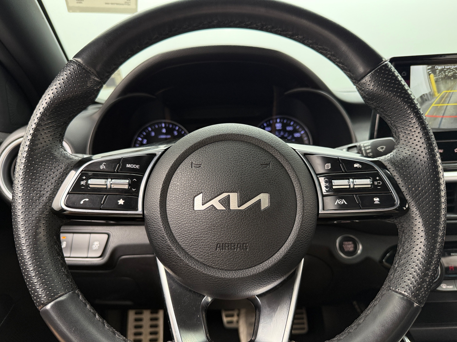 Thumbnail: 2023 Kia Forte - 5