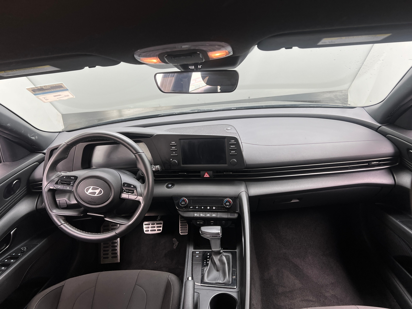 Thumbnail: 2025 Hyundai Elantra - 3