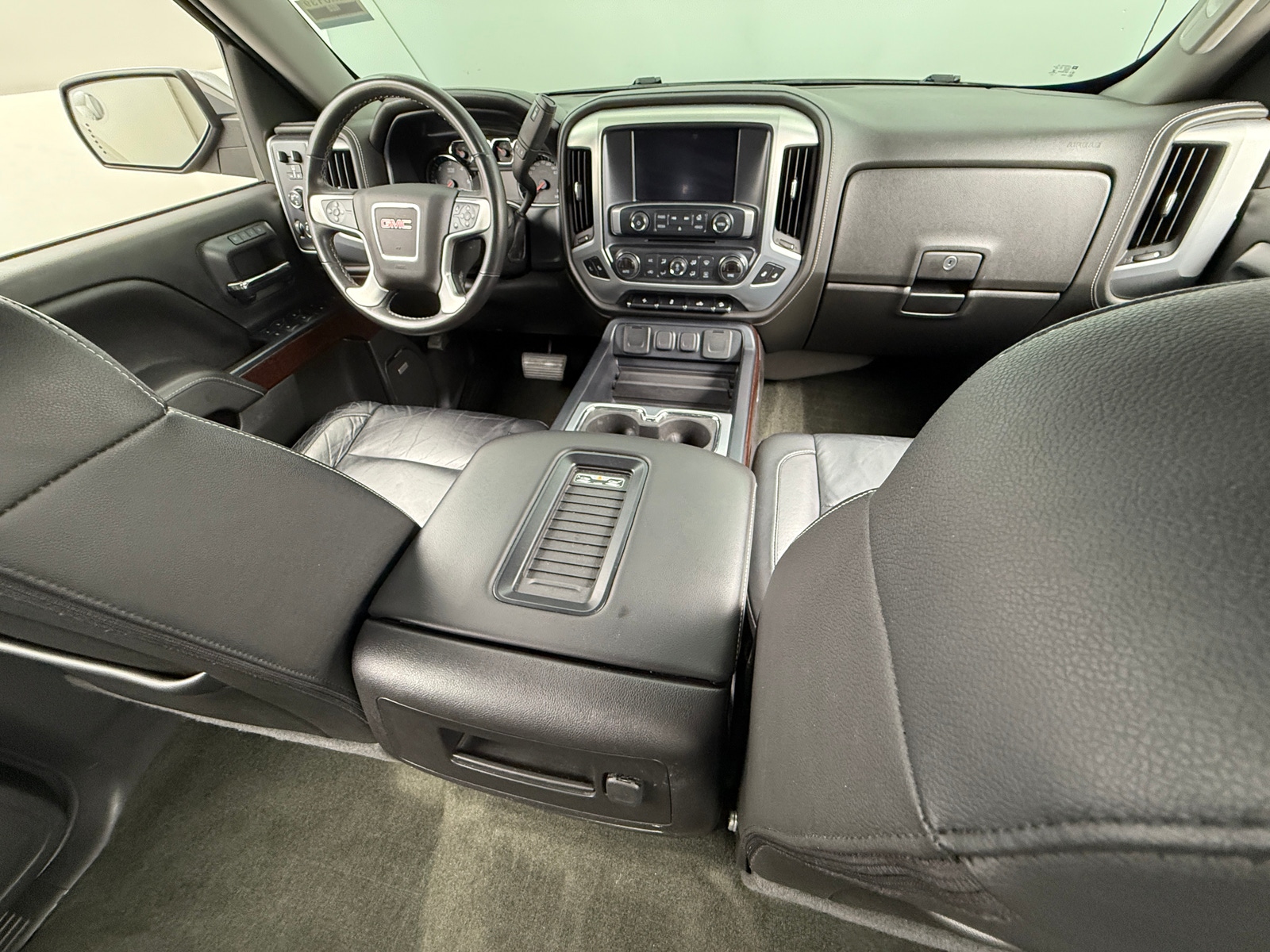 Thumbnail: 2017 GMC Sierra 1500 - 2