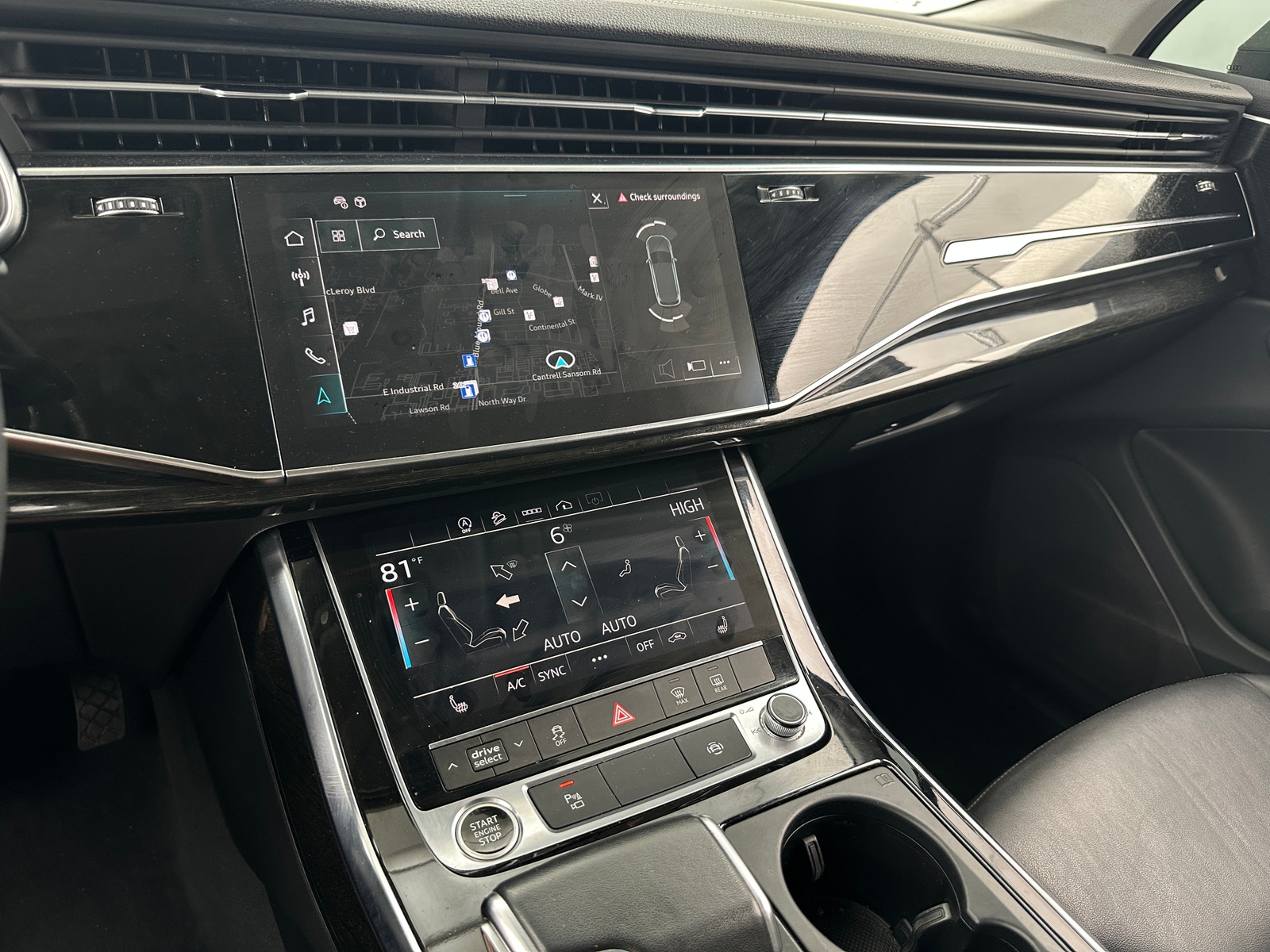 Thumbnail: 2023 Audi Q7 - 3