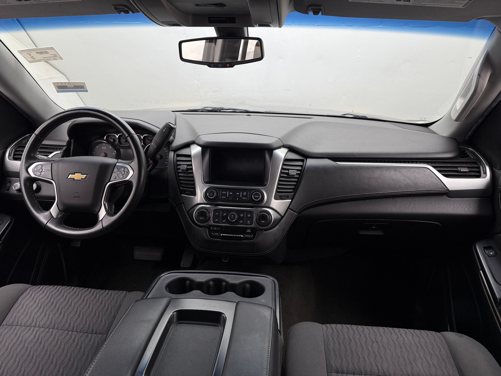 Thumbnail: 2017 Chevrolet Tahoe - 3
