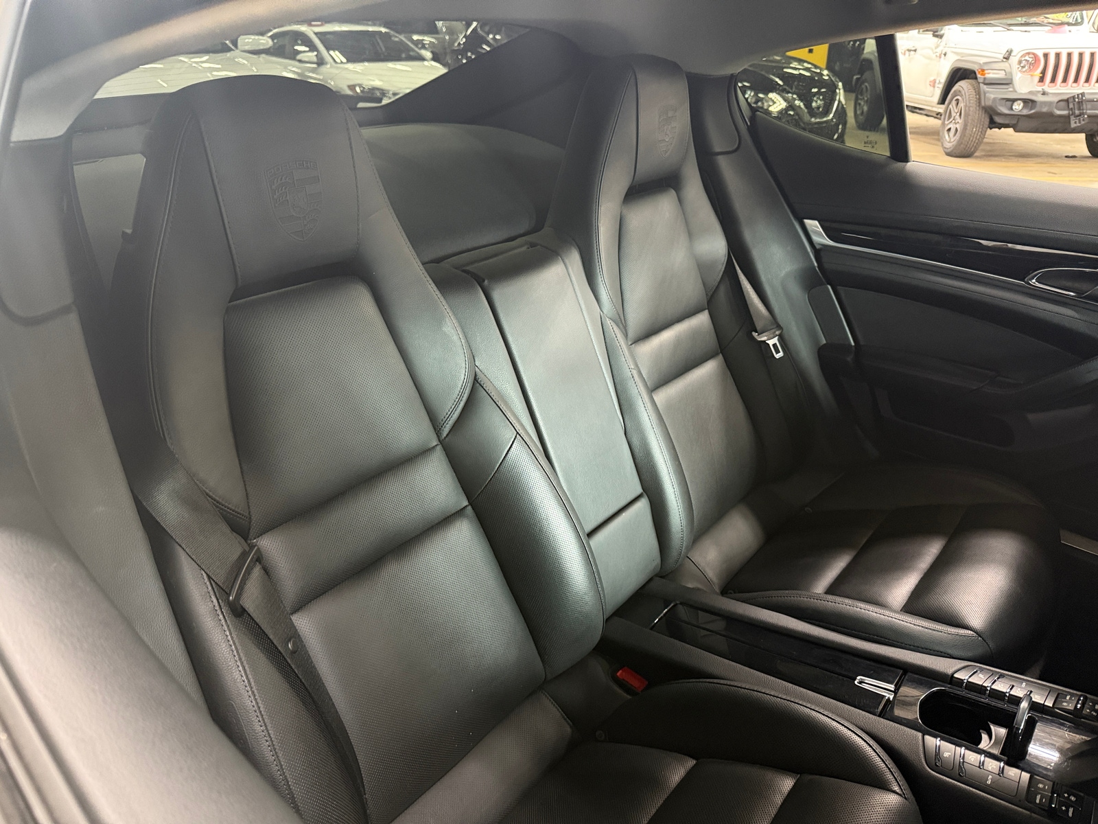 Thumbnail: 2016 Porsche Panamera - 5