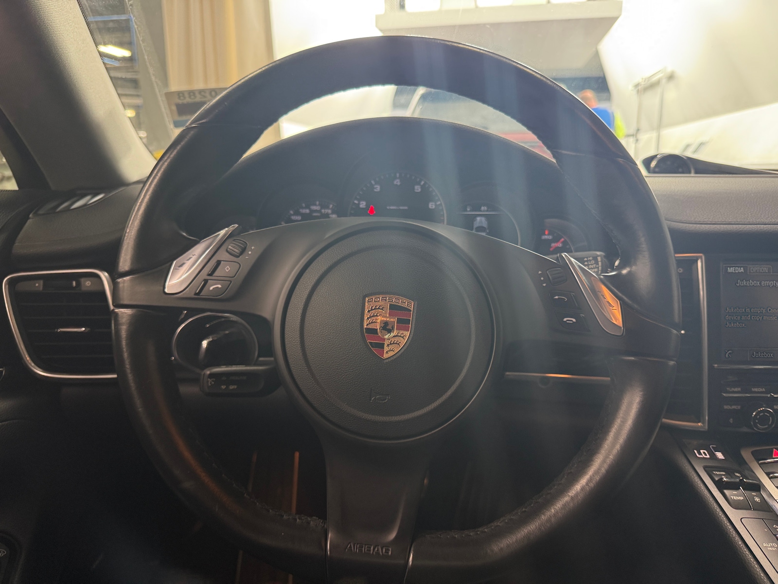 Thumbnail: 2016 Porsche Panamera - 4
