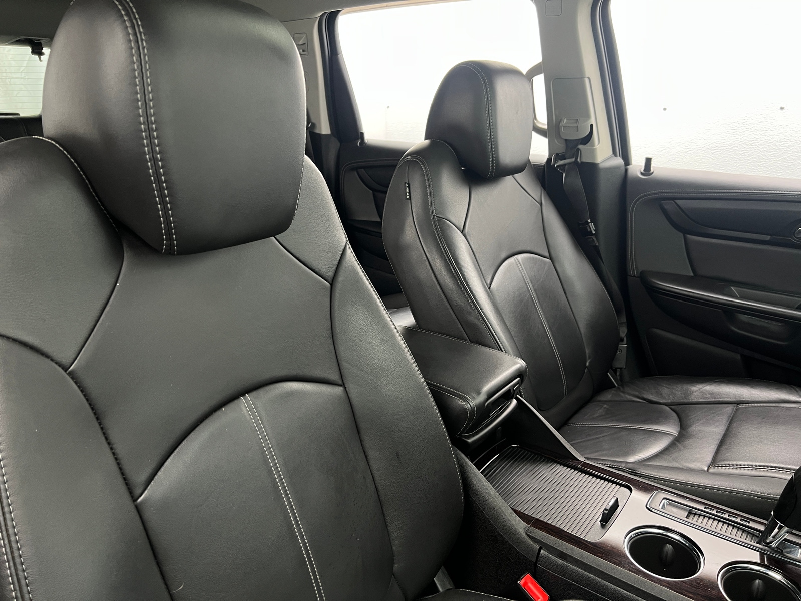 Thumbnail: 2017 Chevrolet Traverse - 2