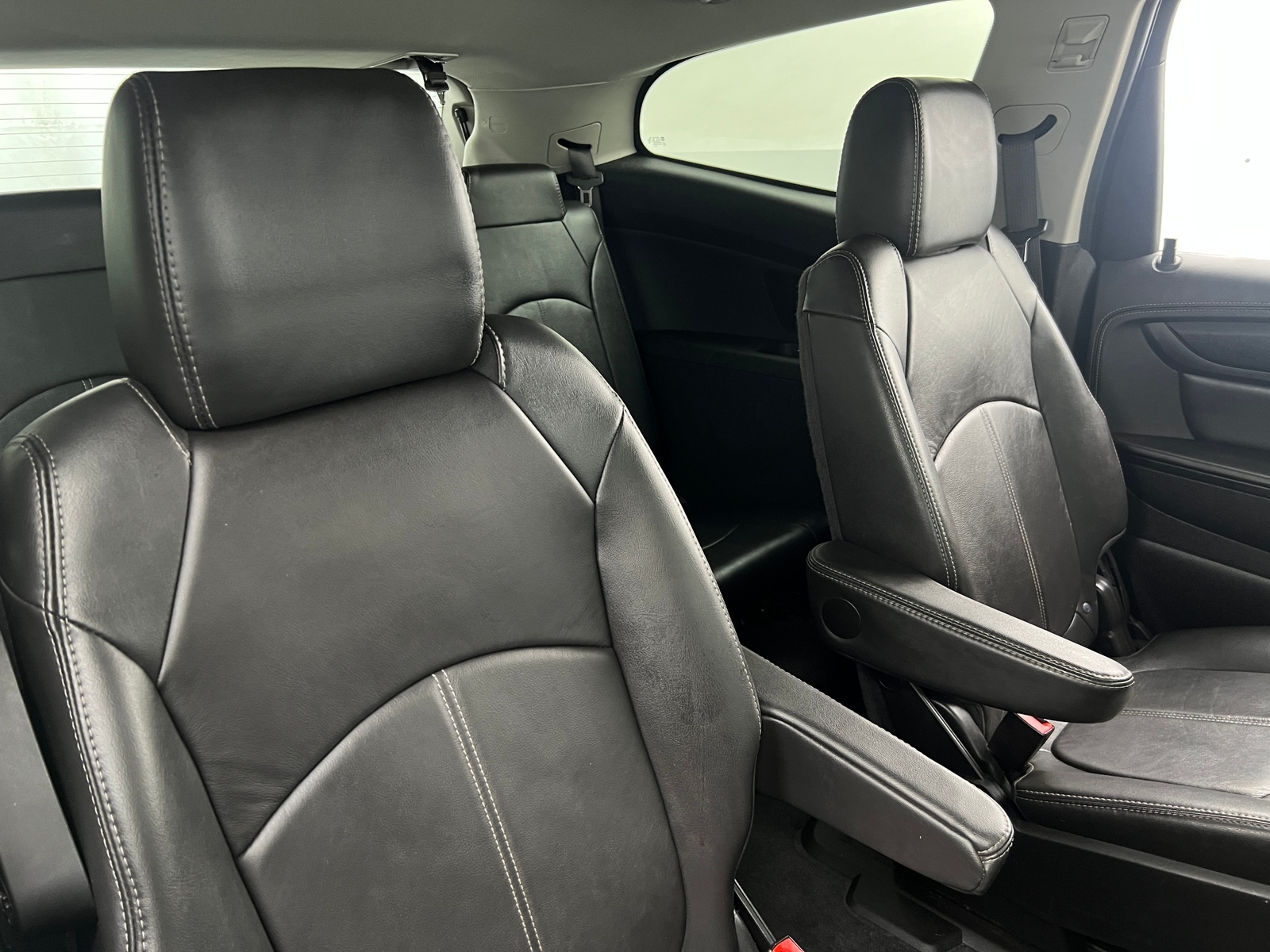 Thumbnail: 2017 Chevrolet Traverse - 6