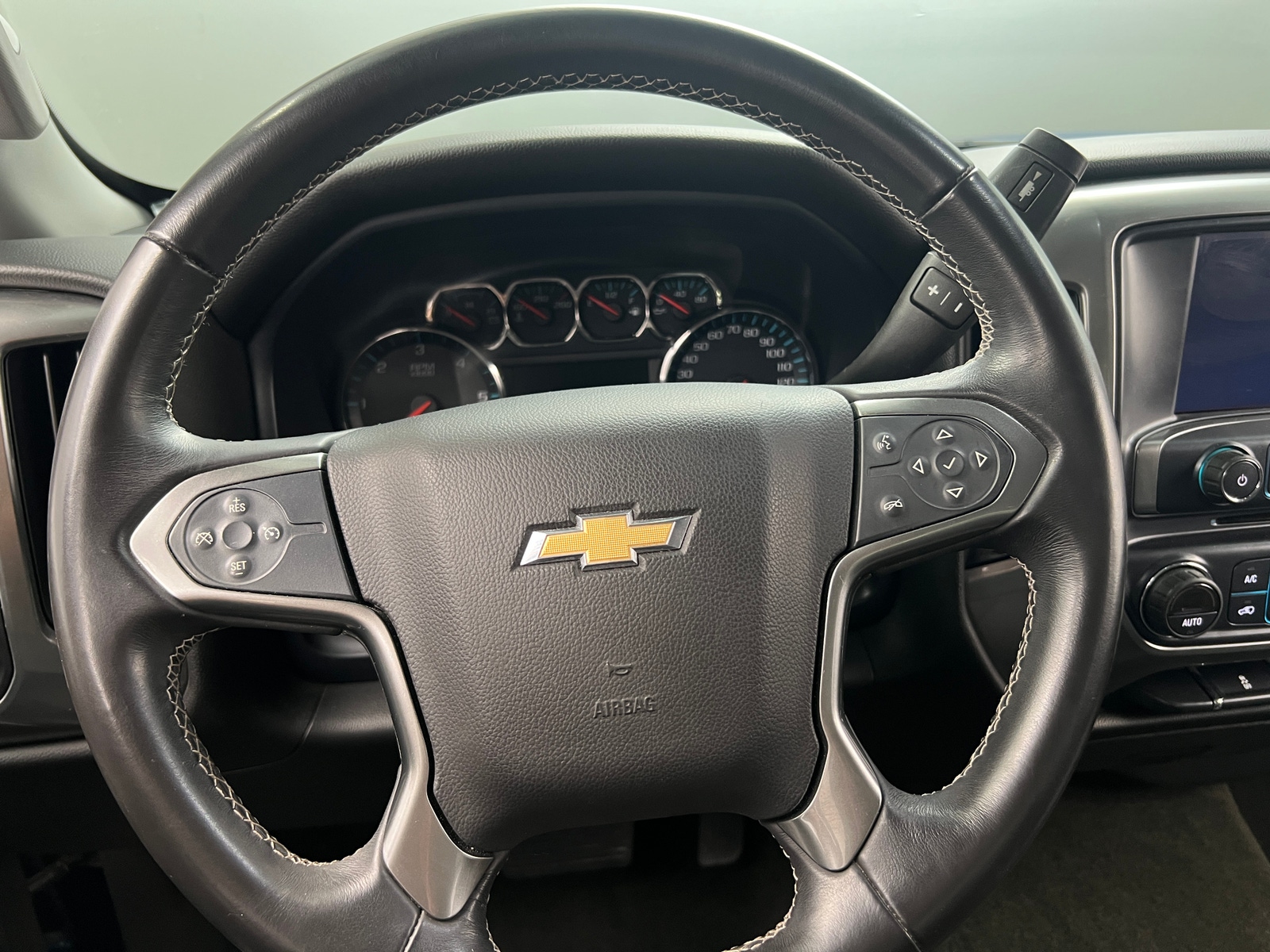 Thumbnail: 2017 Chevrolet Silverado 1500 - 5