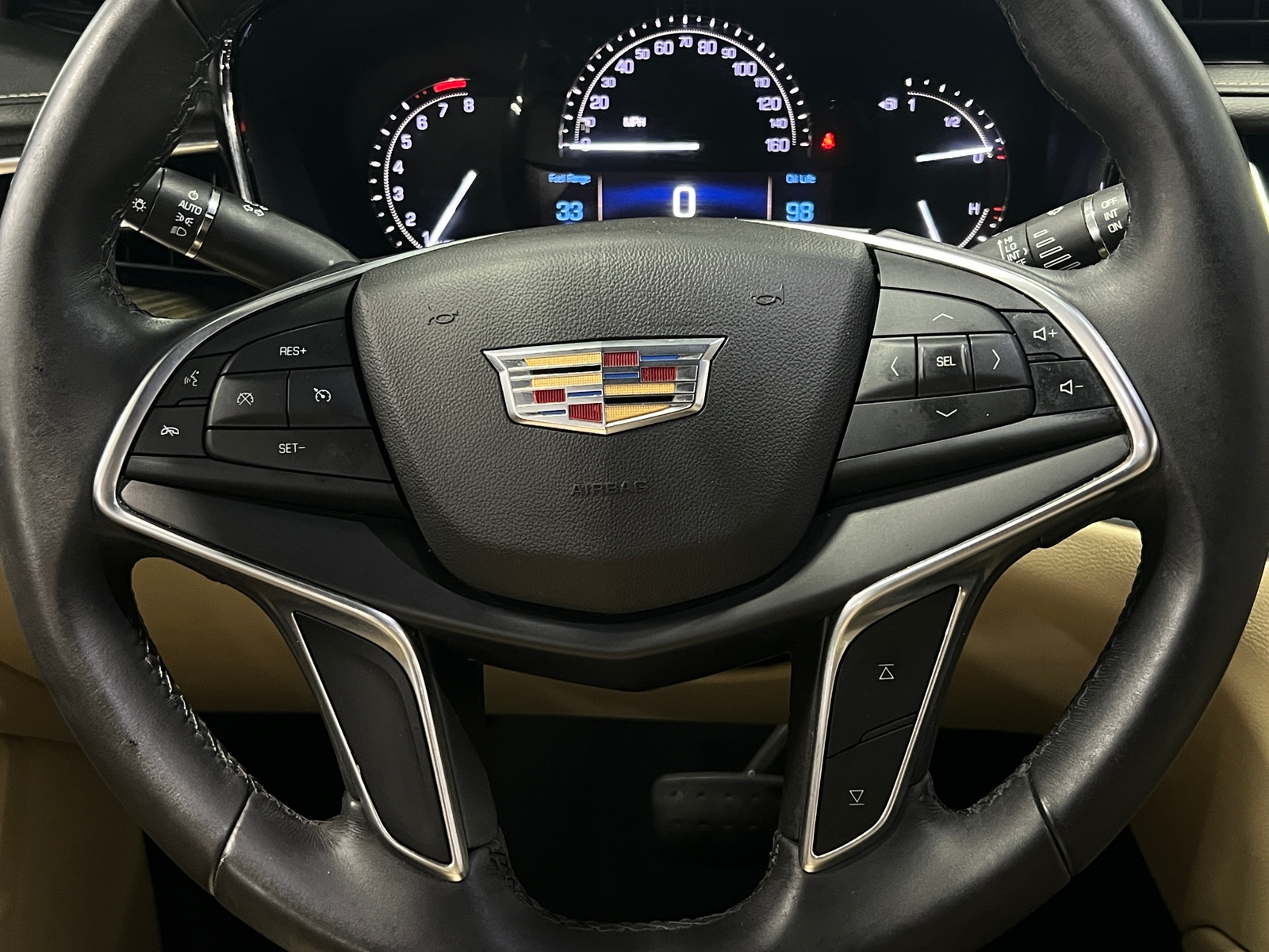 Thumbnail: 2017 Cadillac XT5 - 4
