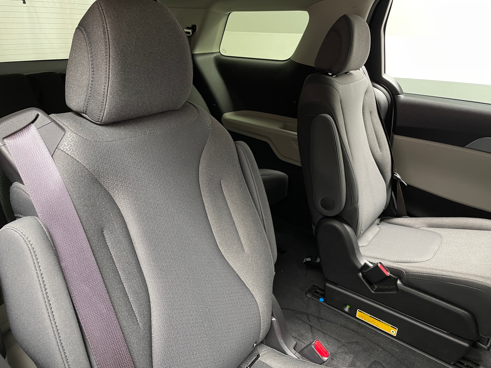 Thumbnail: 2022 Kia Carnival - 6