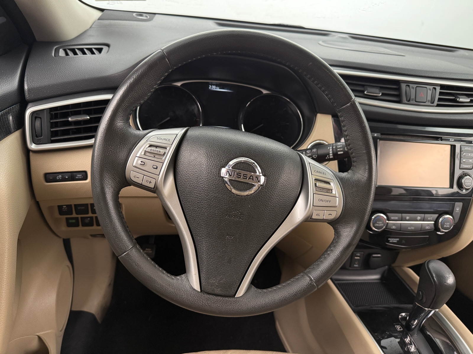 Thumbnail: 2016 Nissan Rogue - 4