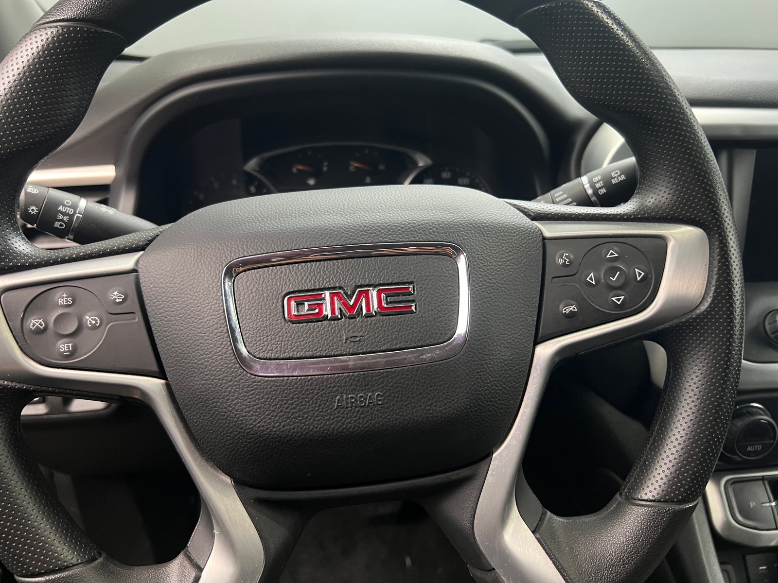 Thumbnail: 2023 GMC Acadia - 5