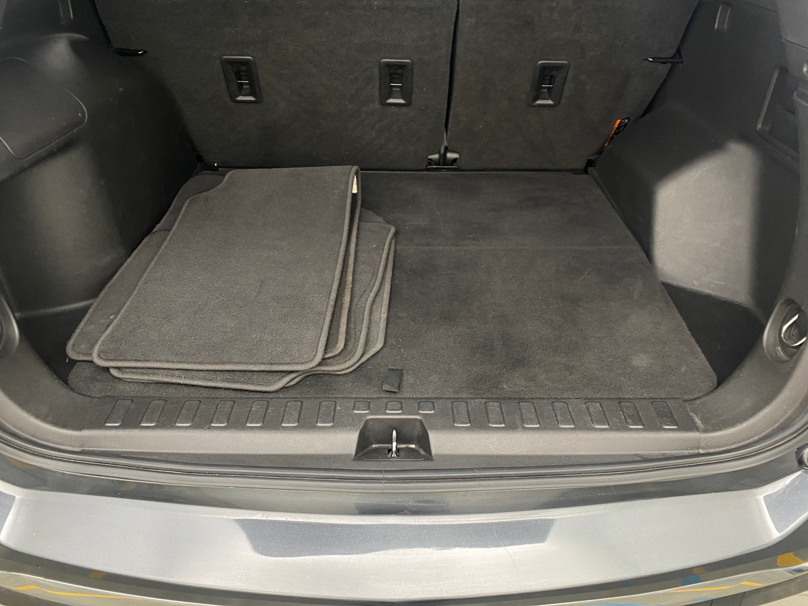 Thumbnail: 2020 Chevrolet Equinox - 6