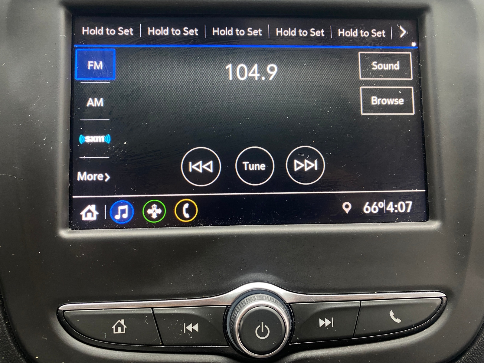 Thumbnail: 2020 Chevrolet Equinox - 3
