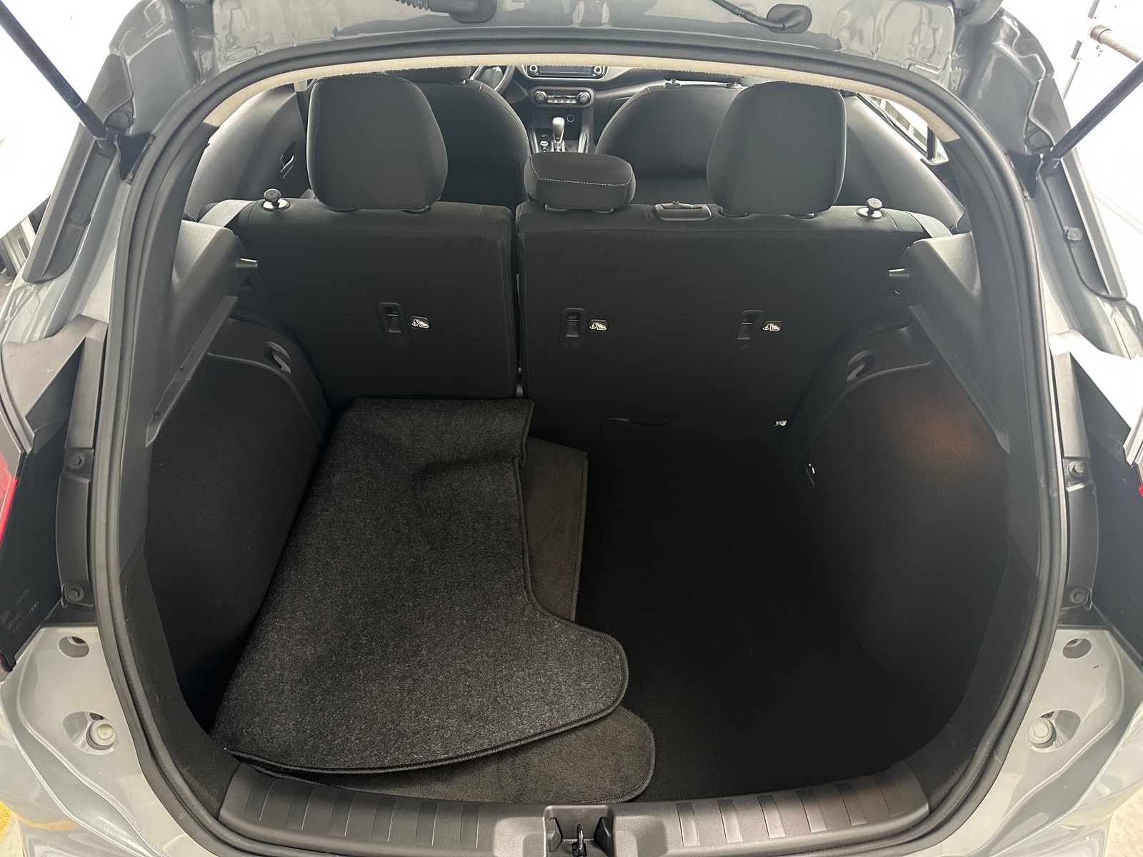 Thumbnail: 2021 Nissan Kicks - 7