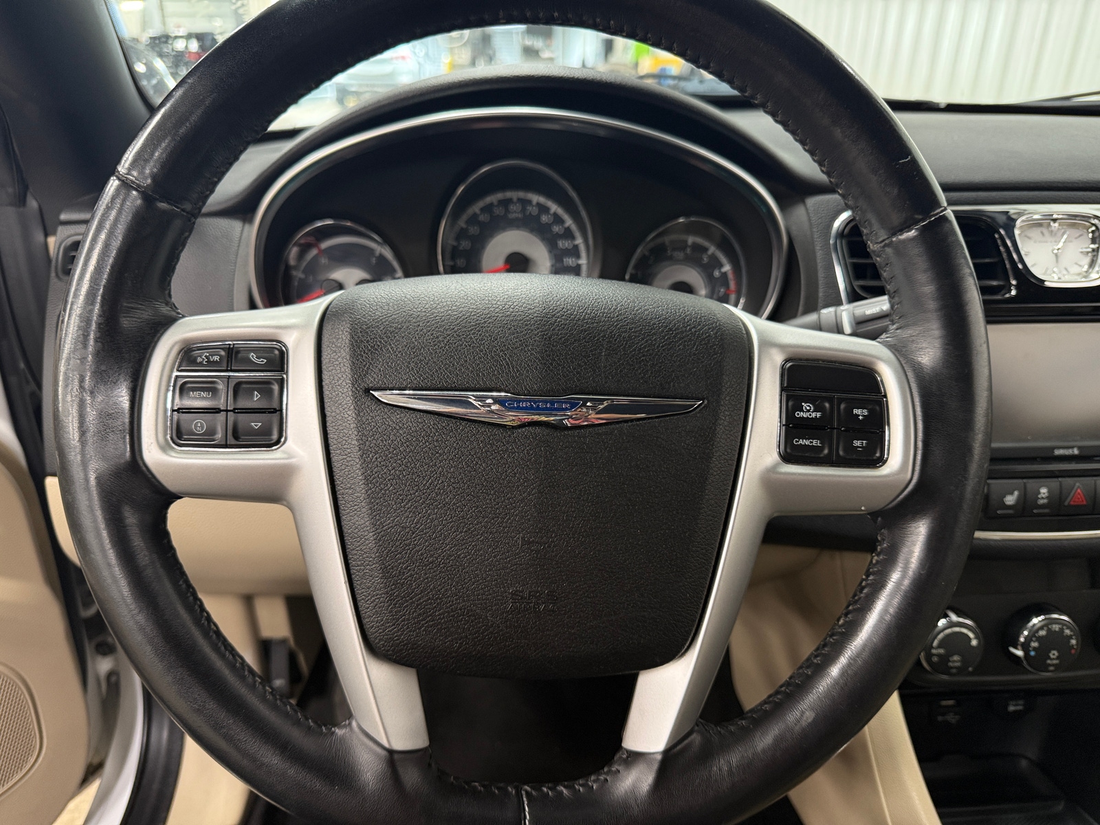 Thumbnail: 2014 Chrysler 200 - 4
