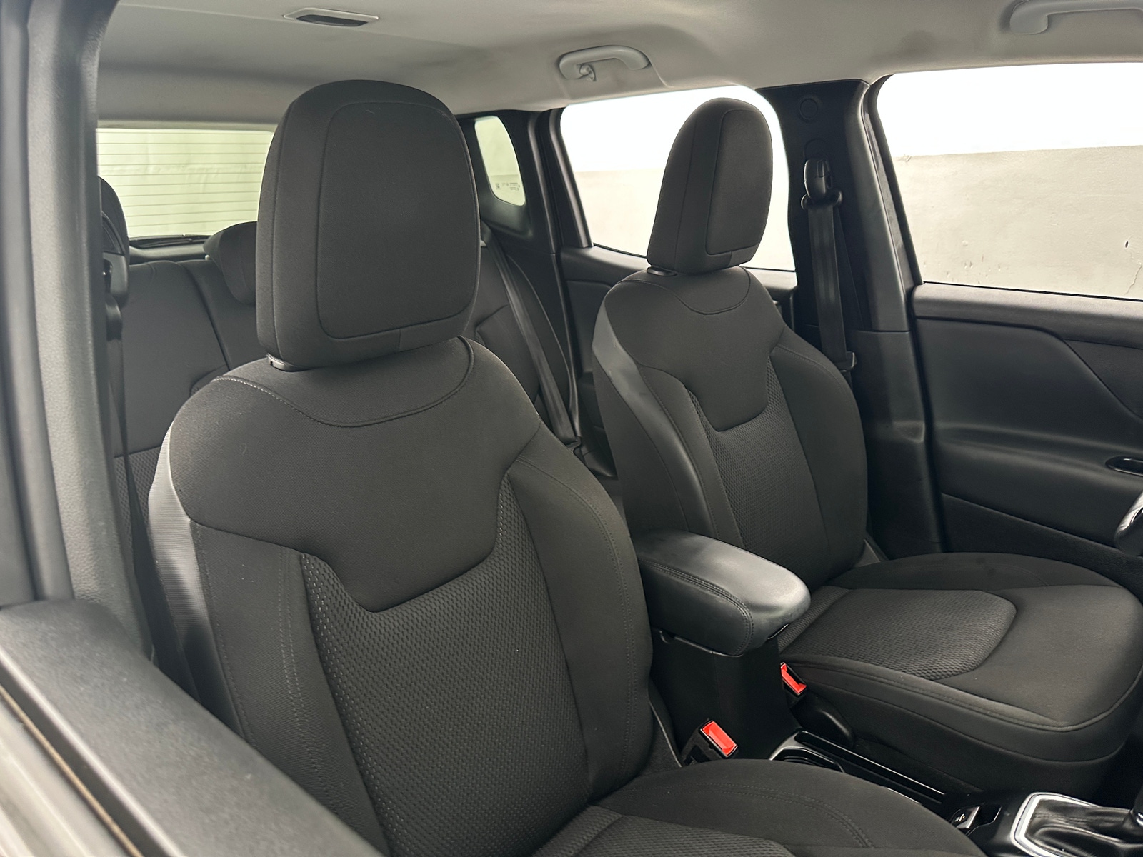 Thumbnail: 2018 Jeep Renegade - 2