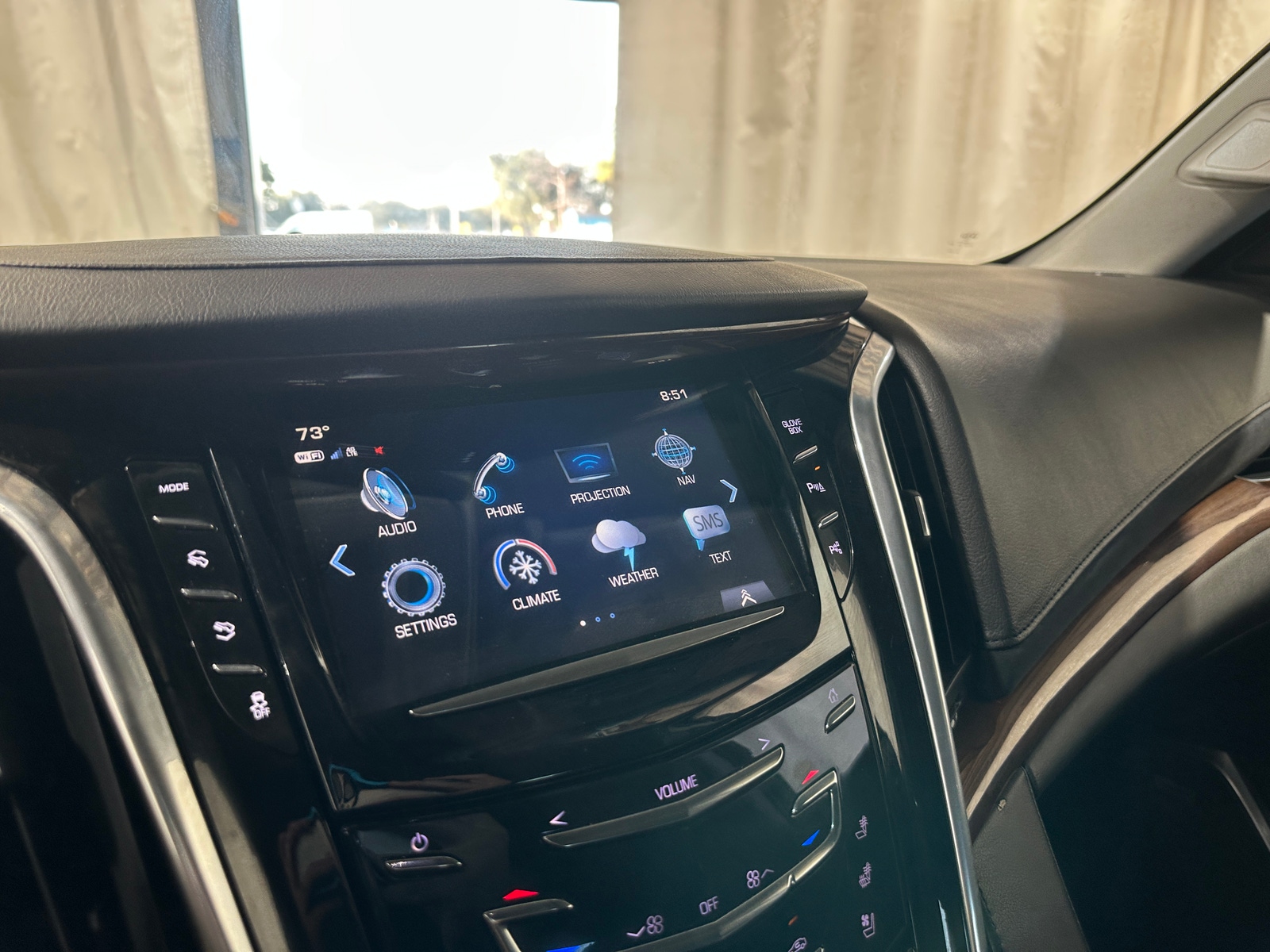 Thumbnail: 2019 Cadillac Escalade - 3
